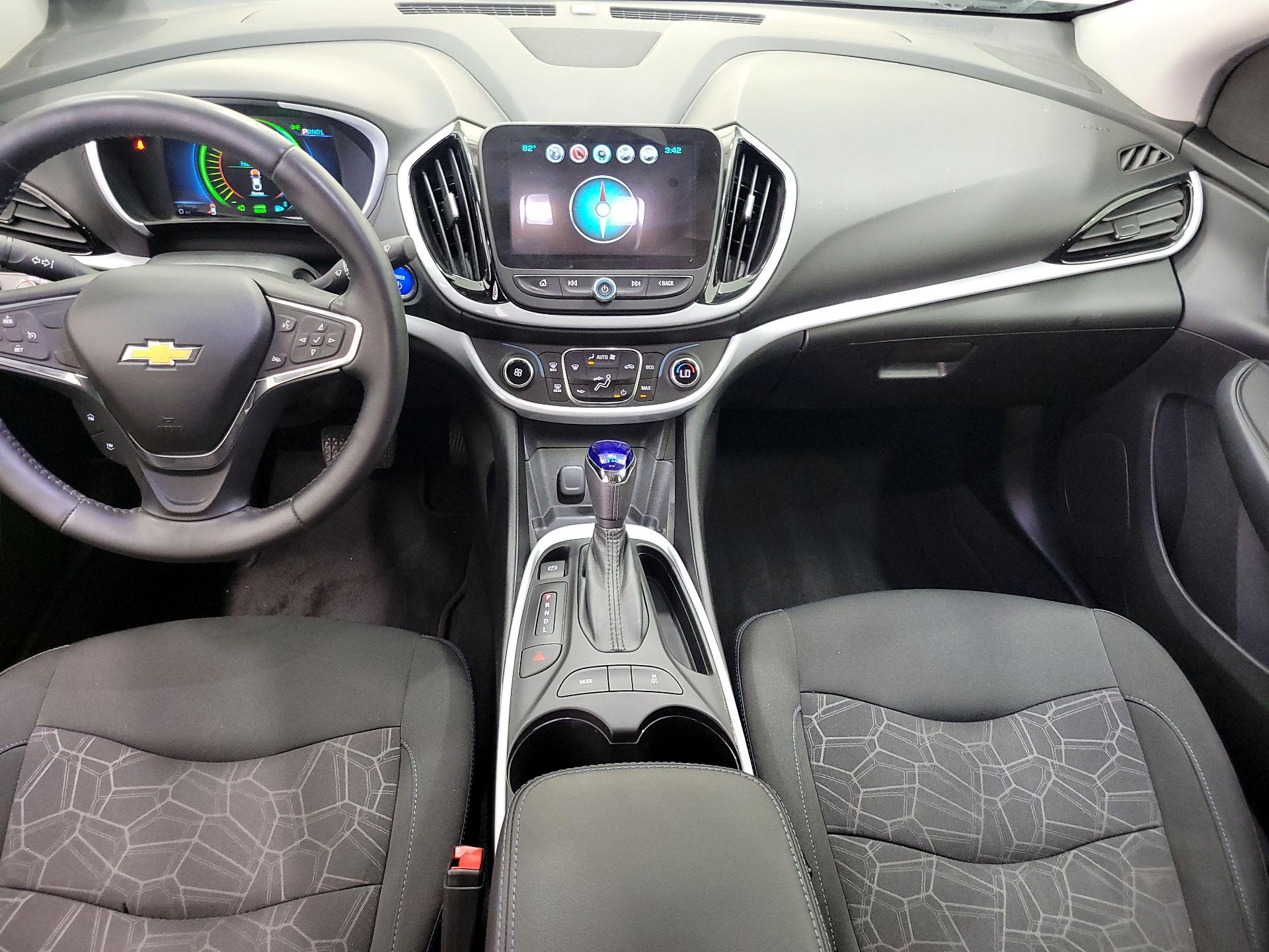 Thumbnail: 2017 Chevrolet Volt - 9