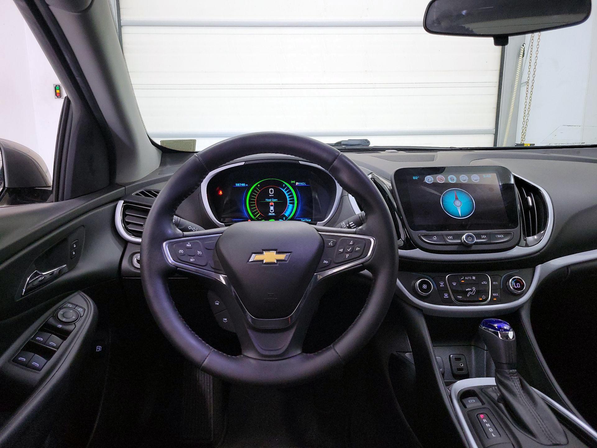 Thumbnail: 2017 Chevrolet Volt - 10