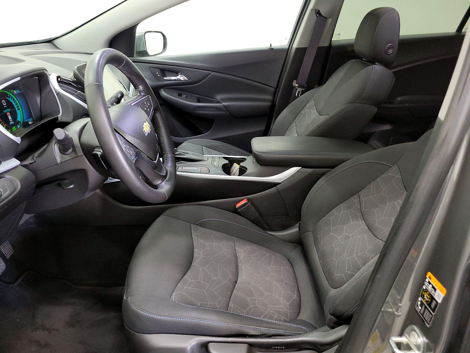 Thumbnail: 2017 Chevrolet Volt - 11