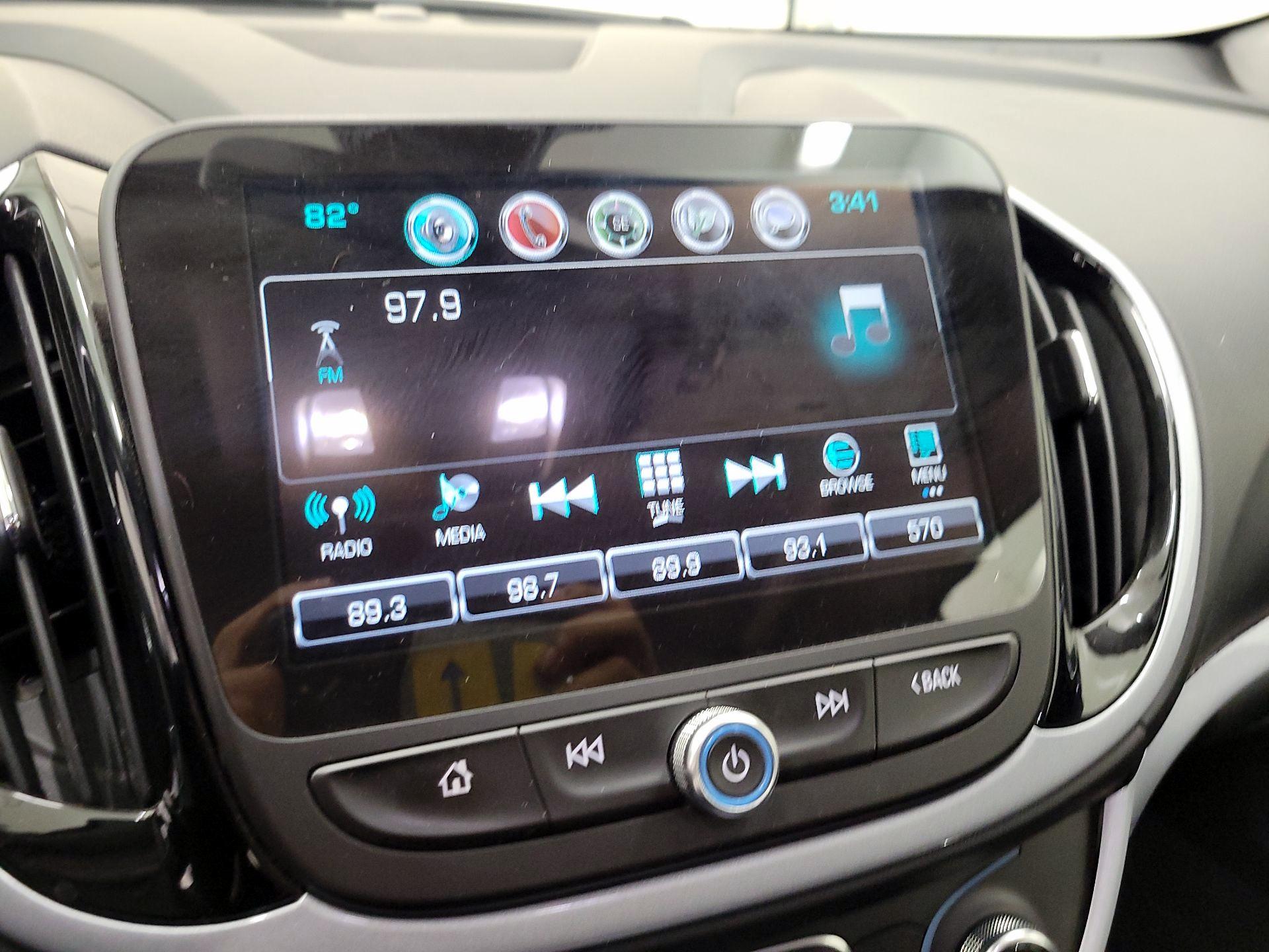 Thumbnail: 2017 Chevrolet Volt - 16