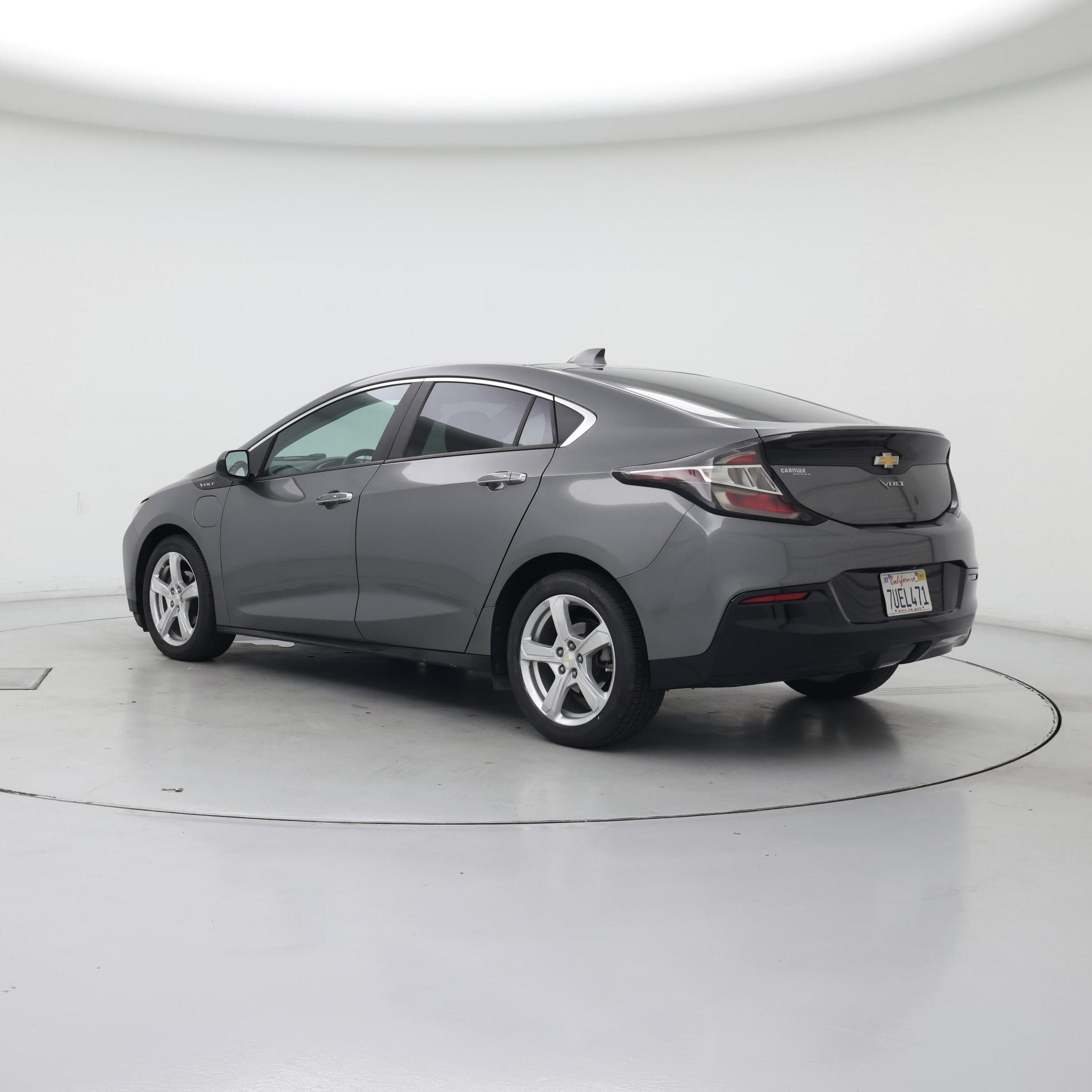 Thumbnail: 2017 Chevrolet Volt - 2