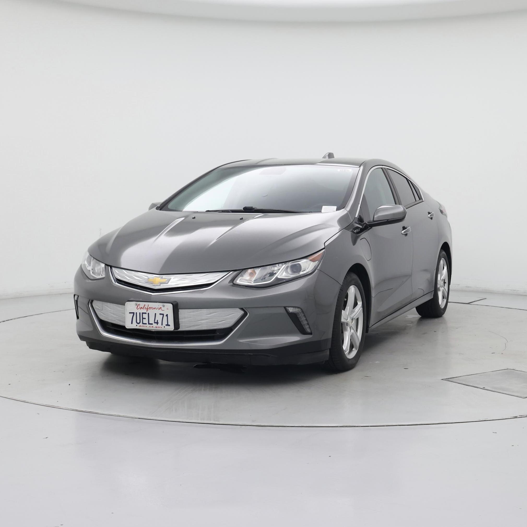 Thumbnail: 2017 Chevrolet Volt - 4