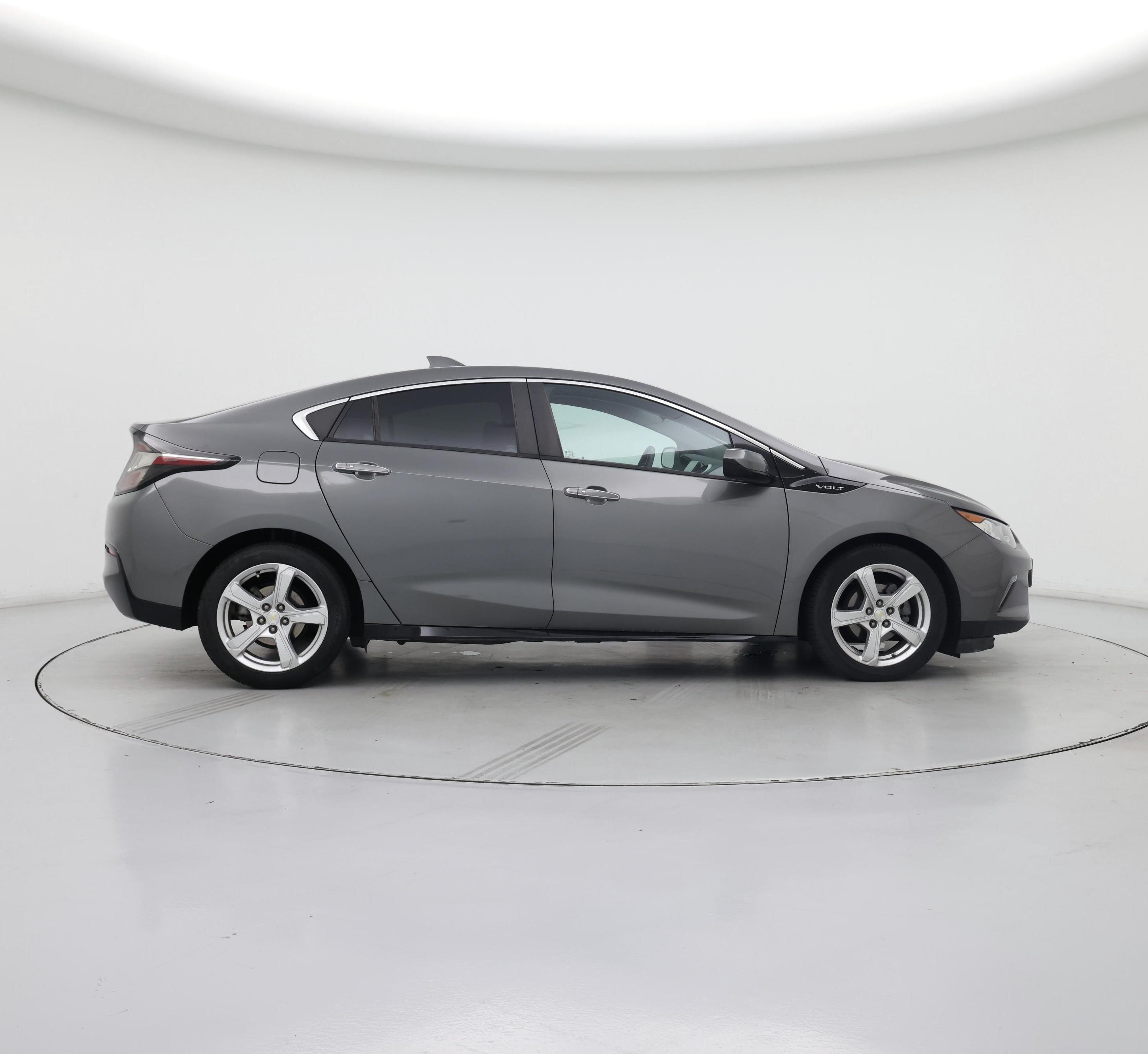 Thumbnail: 2017 Chevrolet Volt - 7