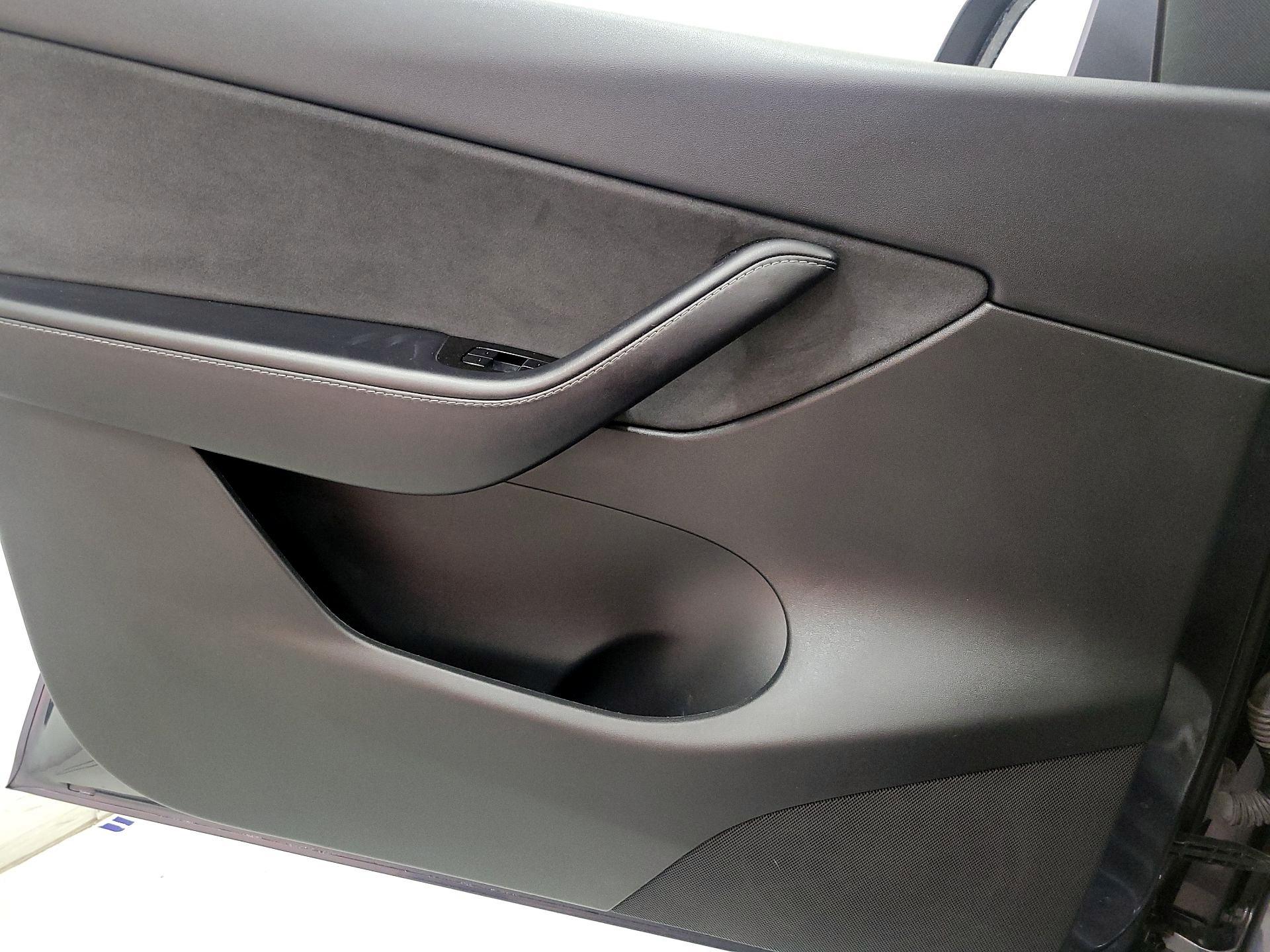 Thumbnail: 2020 Tesla Model Y - 12