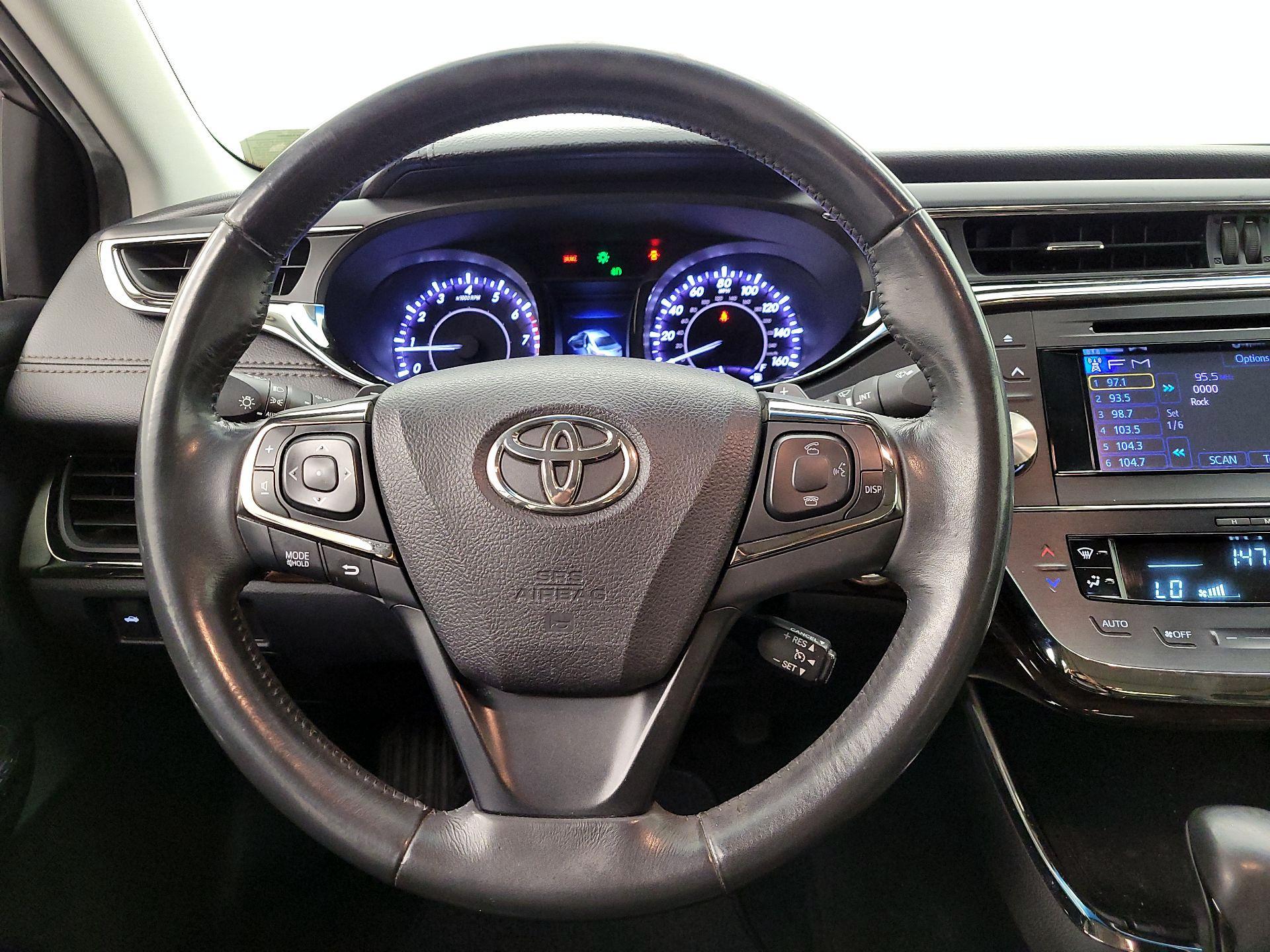 Thumbnail: 2014 Toyota Avalon - 10