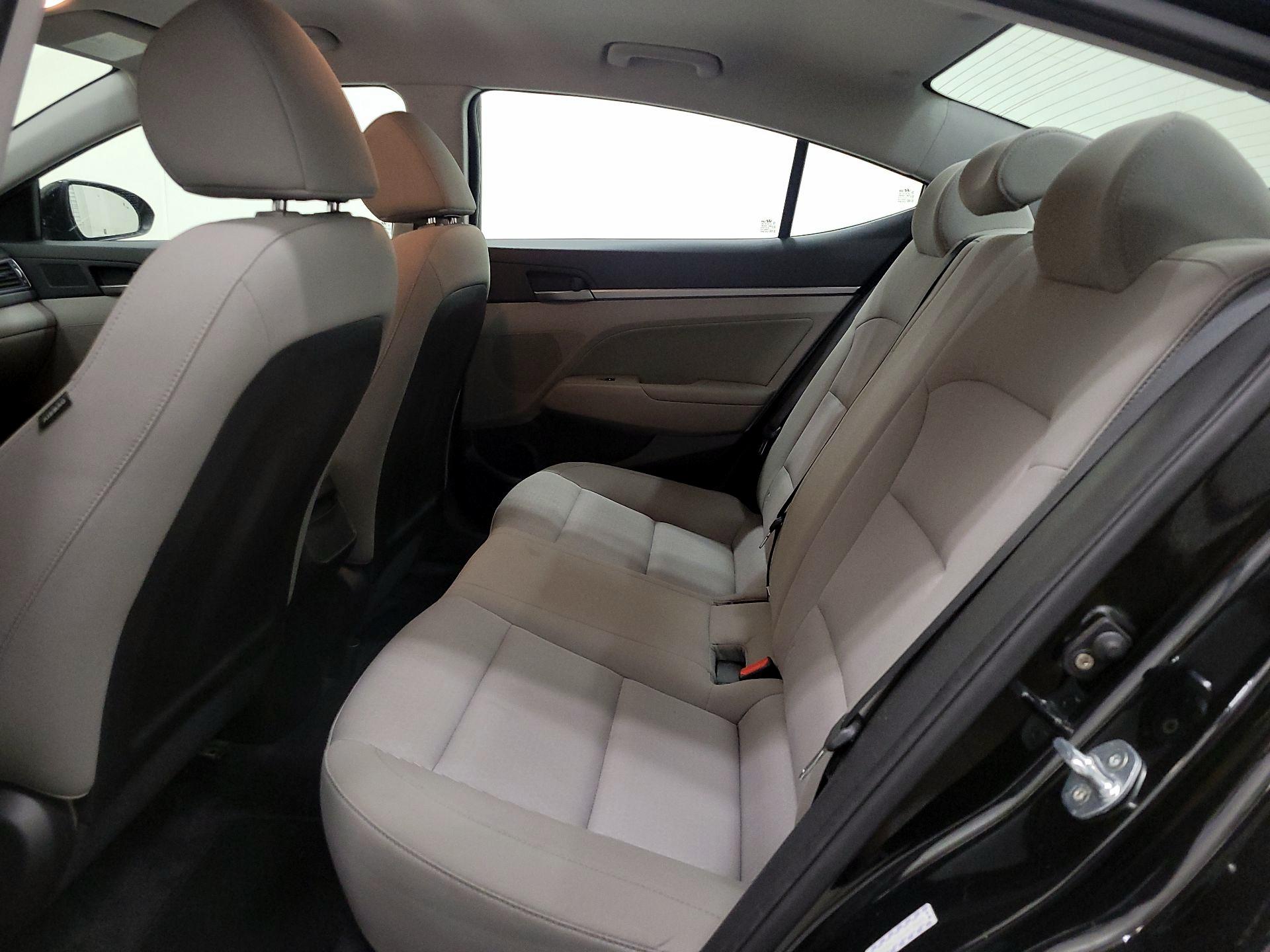 Thumbnail: 2018 Hyundai Elantra - 19