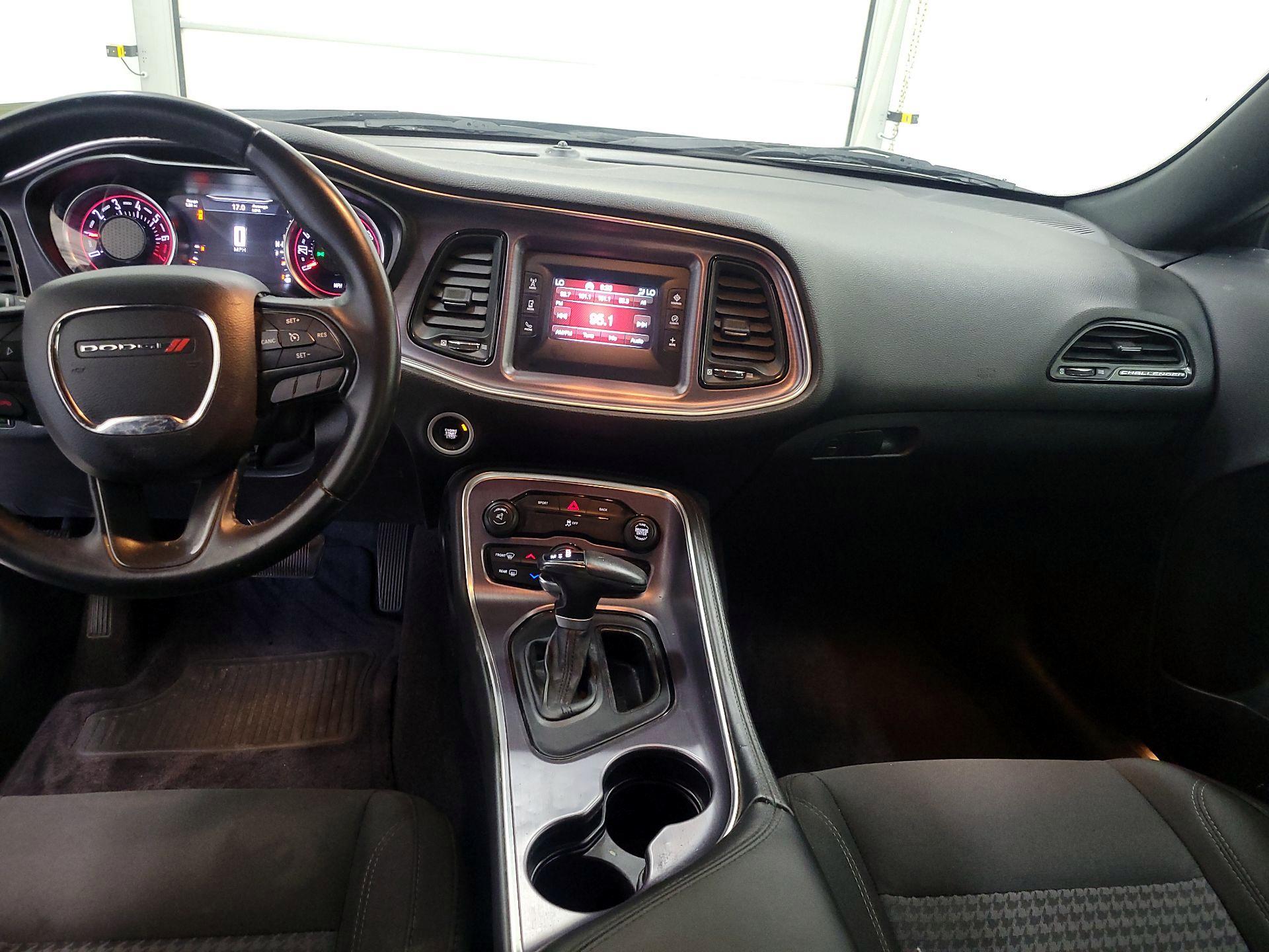Thumbnail: 2016 Dodge Challenger - 9