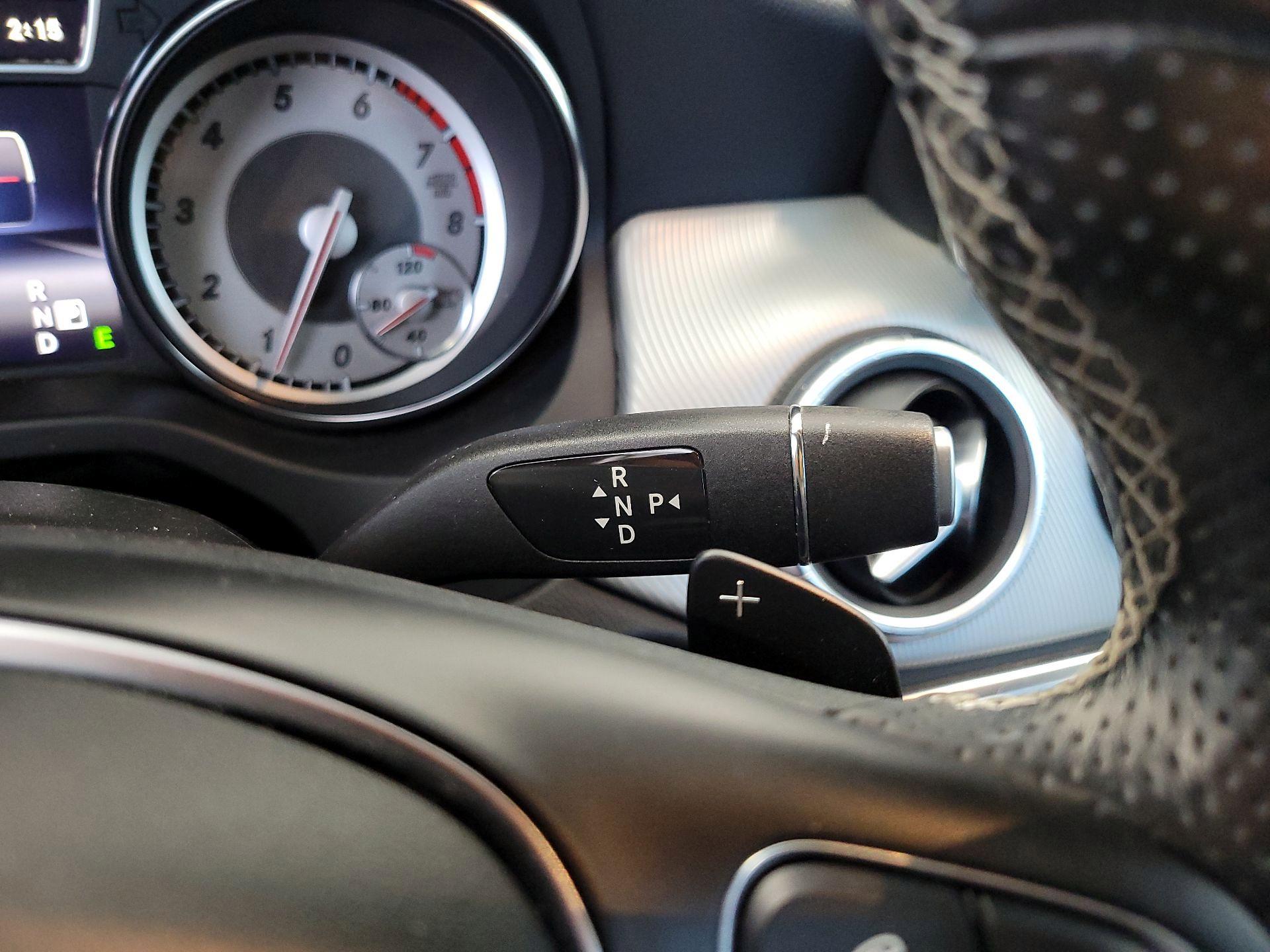 Thumbnail: 2015 Mercedes-Benz CLA - 16