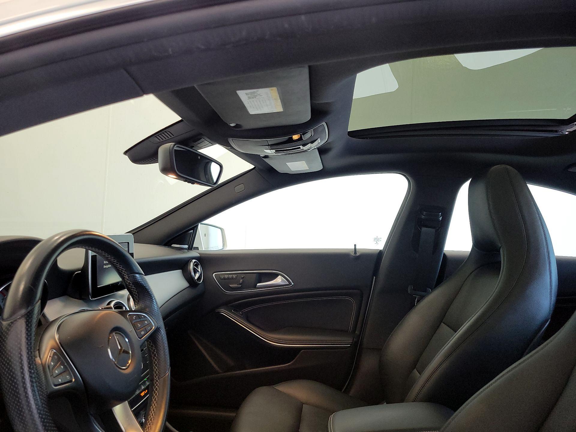 Thumbnail: 2015 Mercedes-Benz CLA - 17