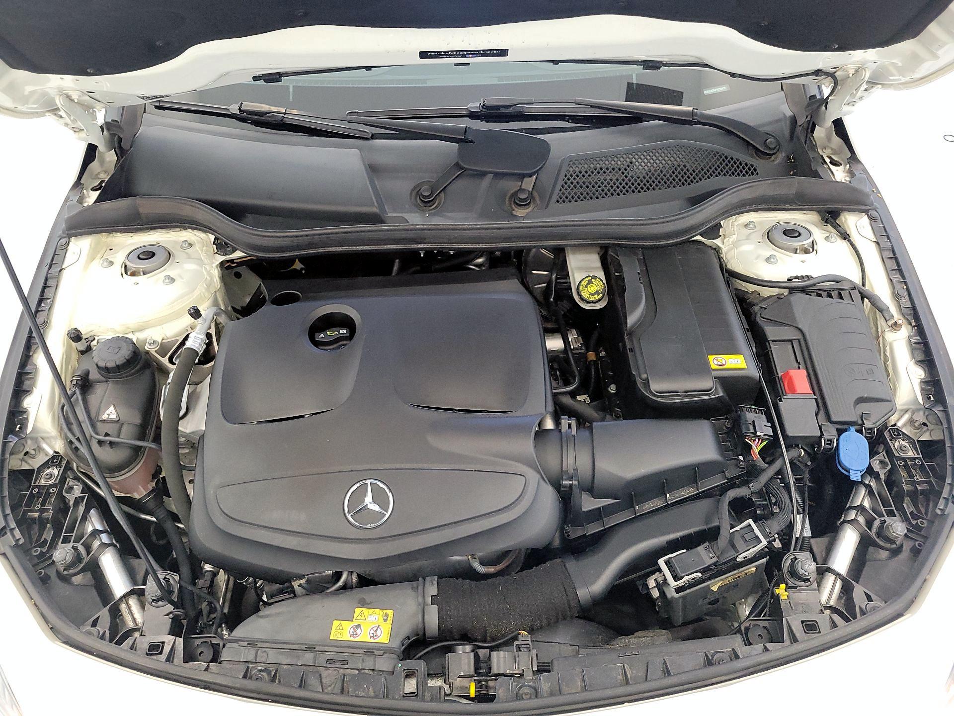 Thumbnail: 2015 Mercedes-Benz CLA - 20