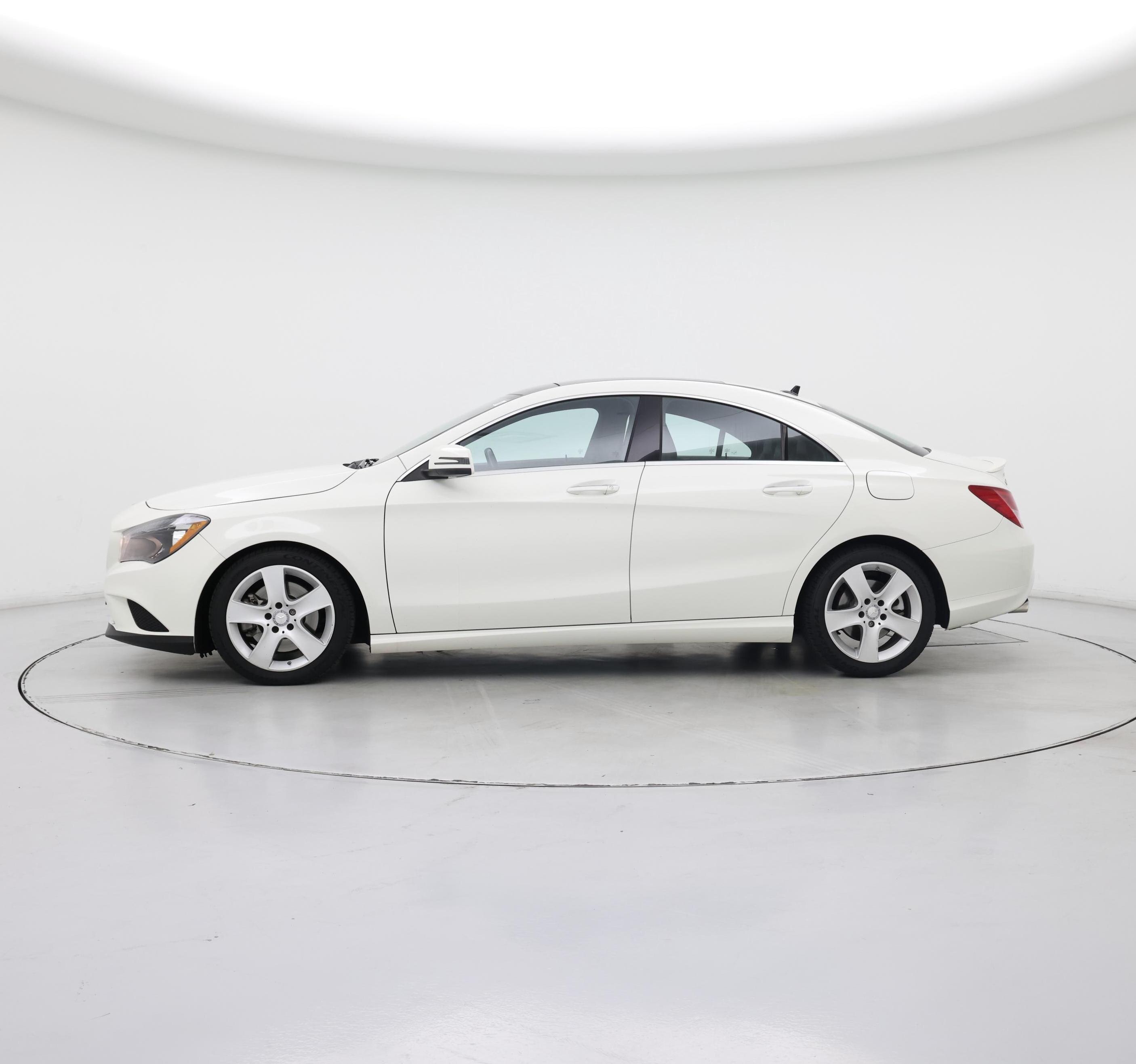 Thumbnail: 2015 Mercedes-Benz CLA - 3