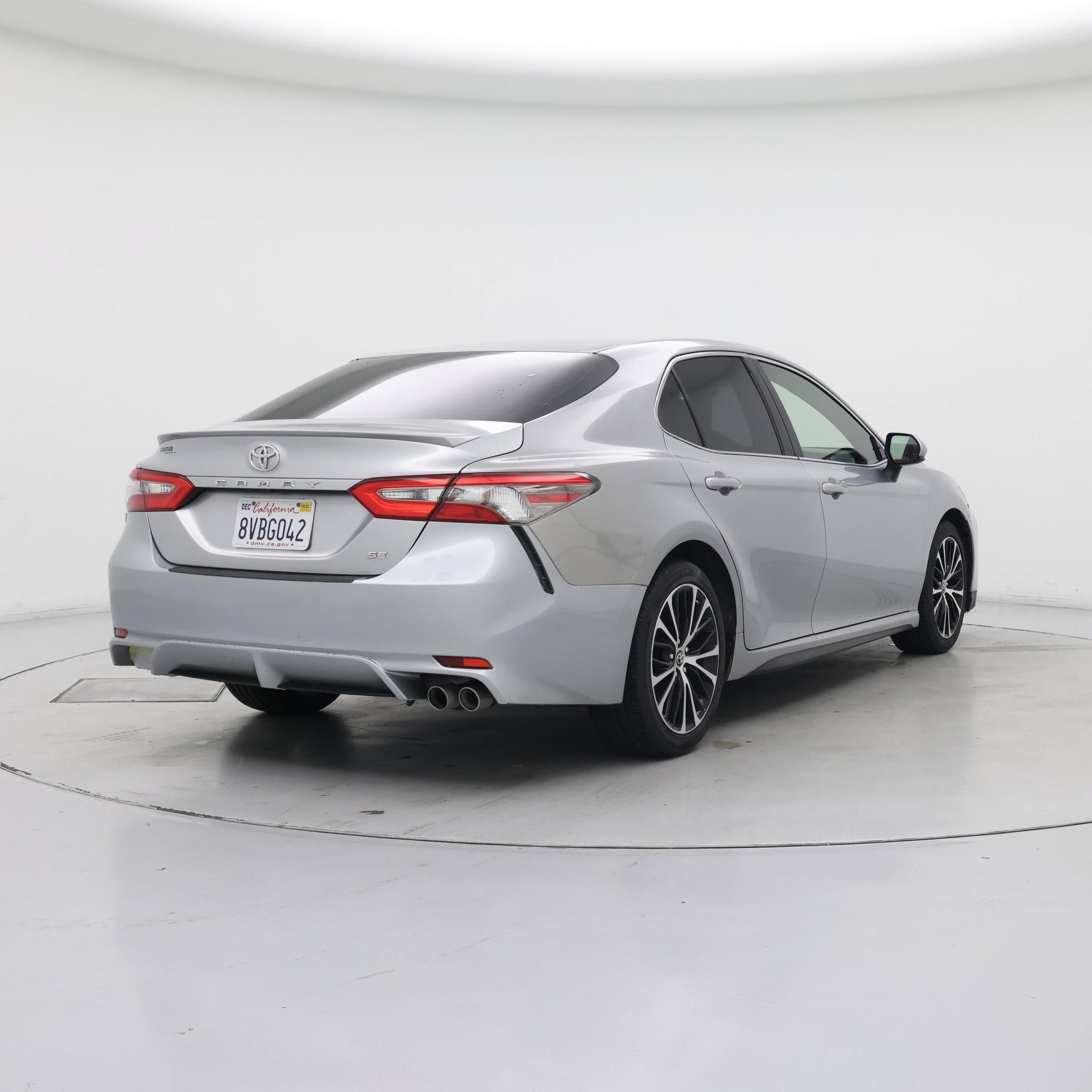 Thumbnail: 2018 Toyota Camry - 8