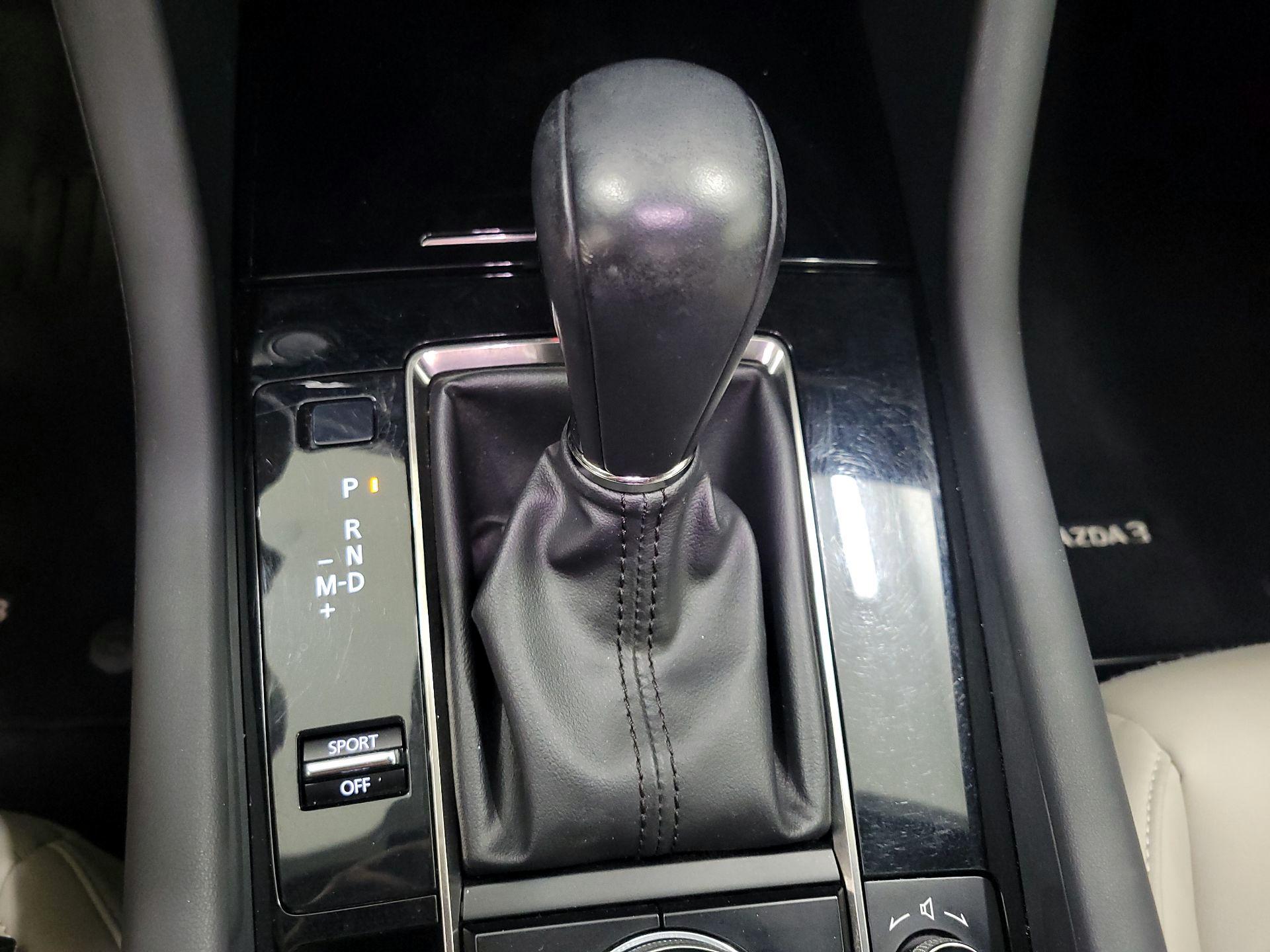 Thumbnail: 2019 Mazda Mazda3 - 17
