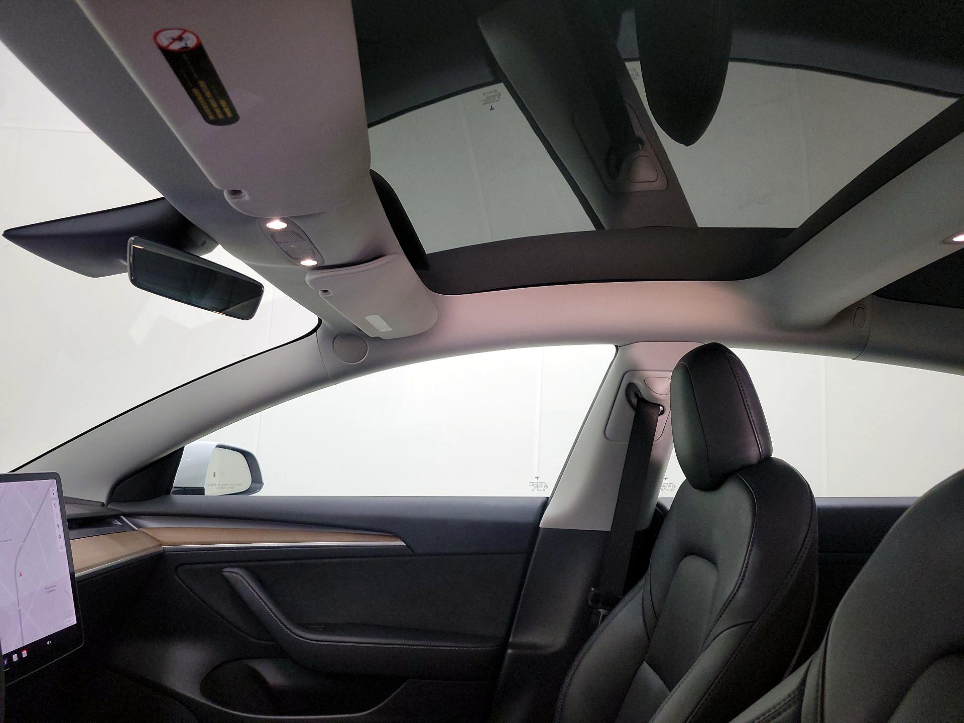 Thumbnail: 2022 Tesla Model 3 - 18