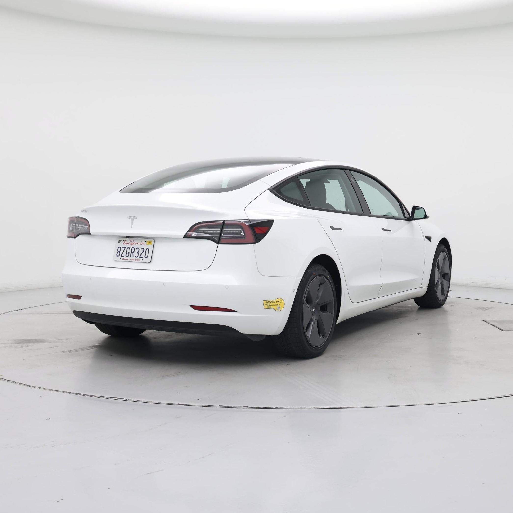 Thumbnail: 2022 Tesla Model 3 - 8
