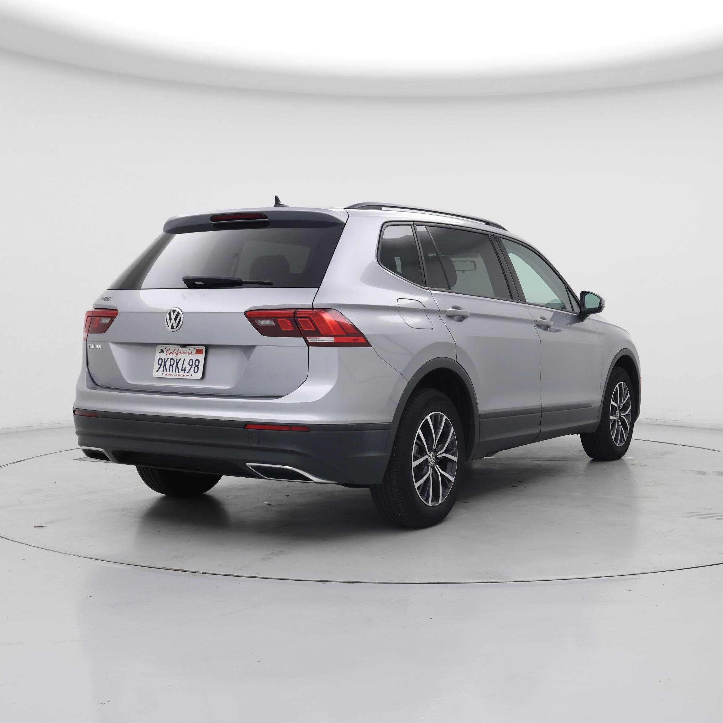 Thumbnail: 2021 Volkswagen Tiguan - 8