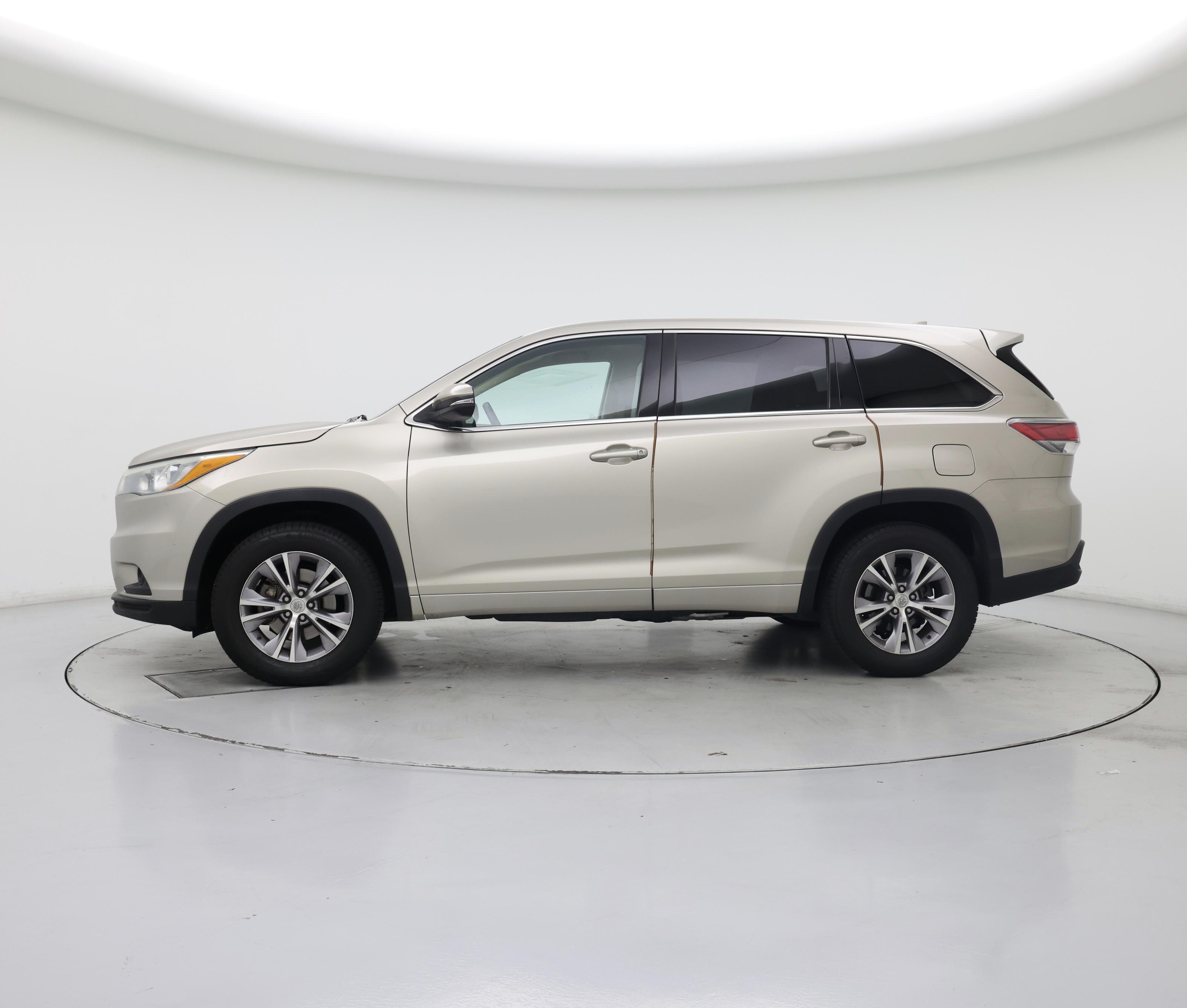 Thumbnail: 2015 Toyota Highlander - 3