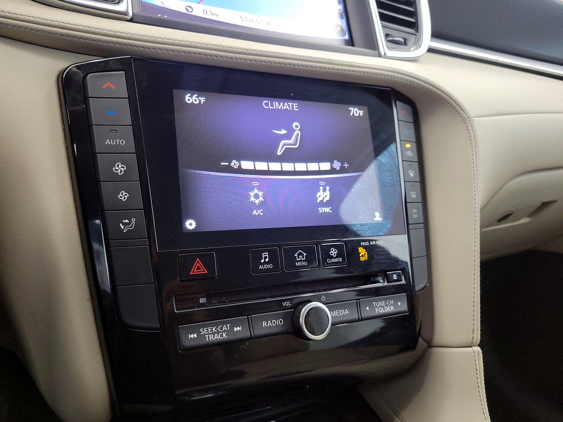 Thumbnail: 2019 INFINITI QX50 - 17