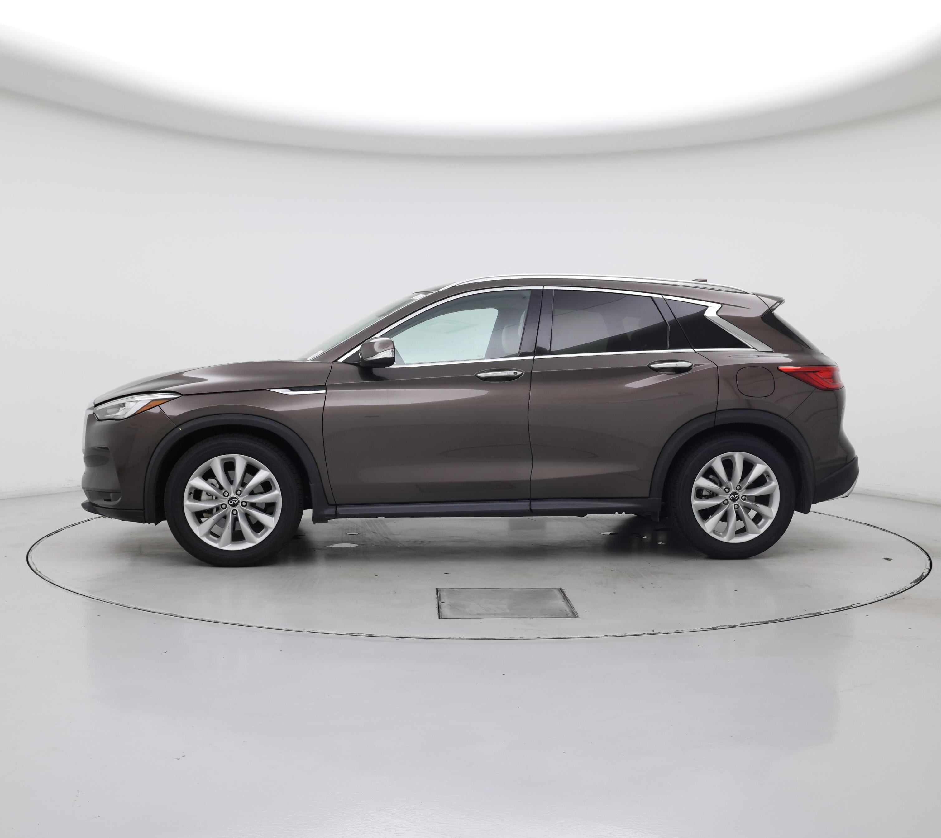 Thumbnail: 2019 INFINITI QX50 - 3