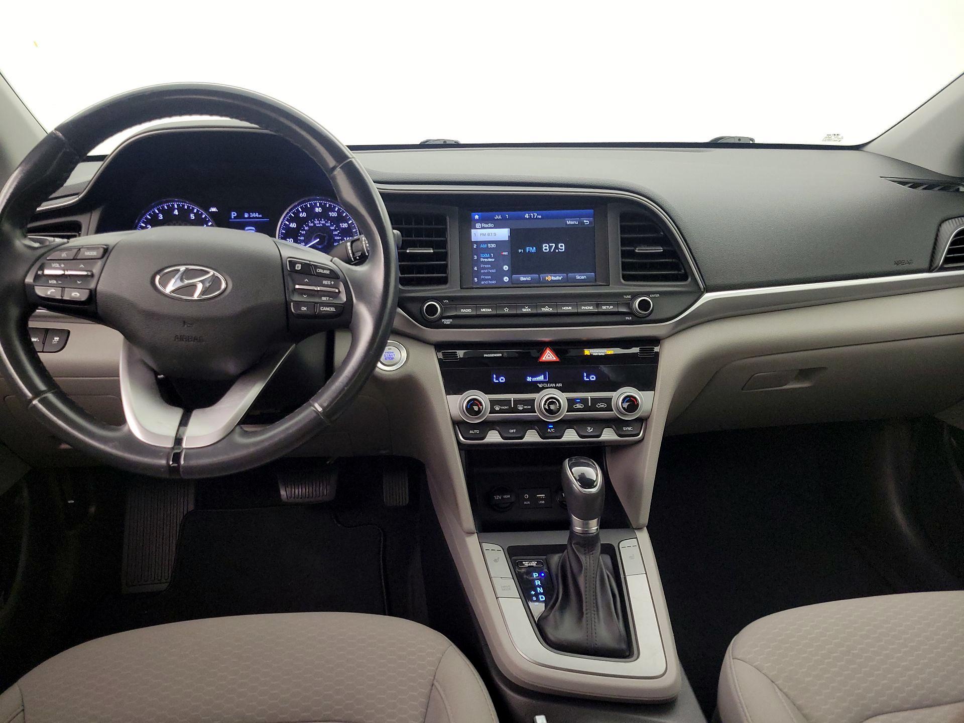Thumbnail: 2019 Hyundai Elantra - 9