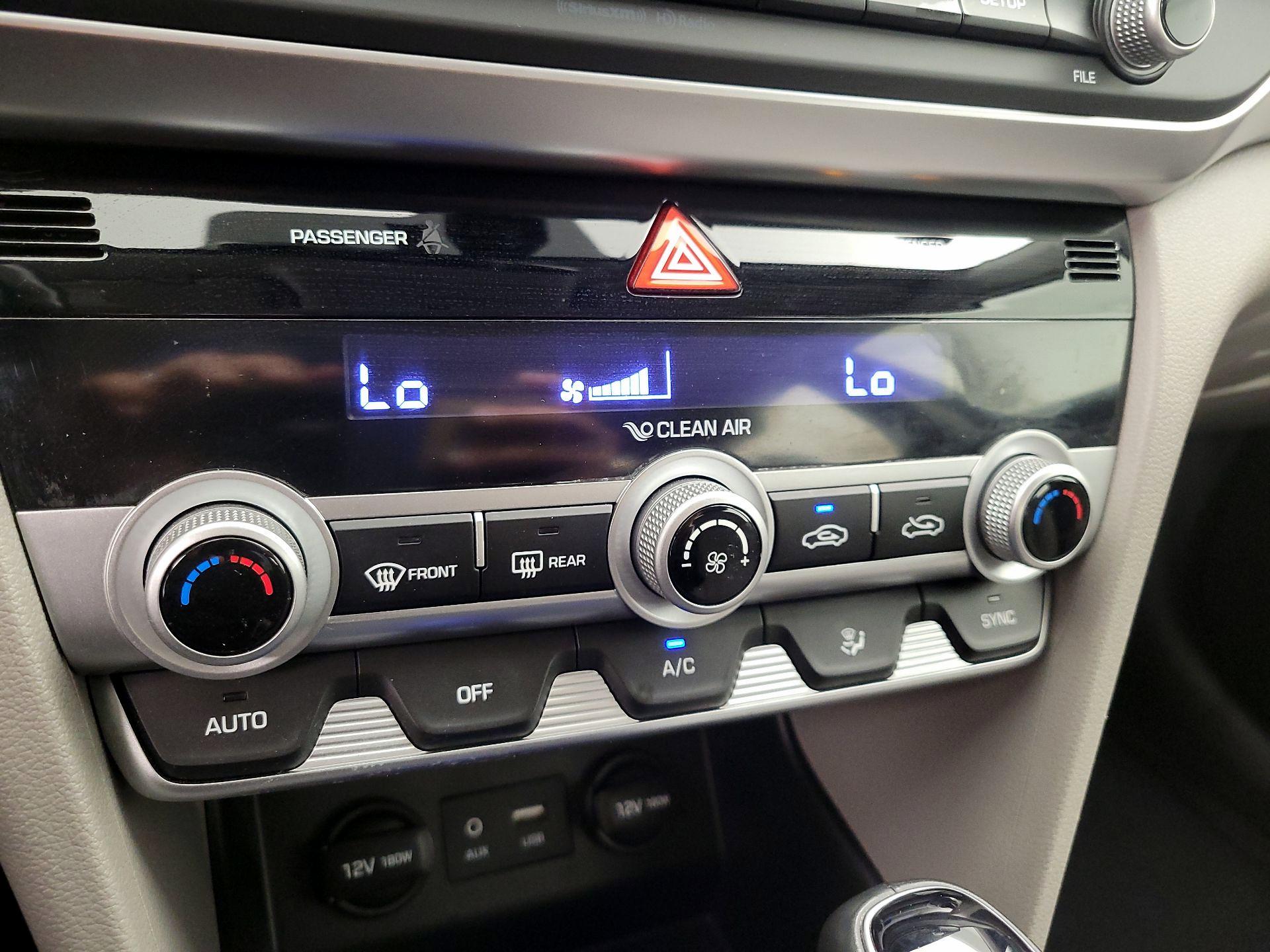 Thumbnail: 2019 Hyundai Elantra - 16