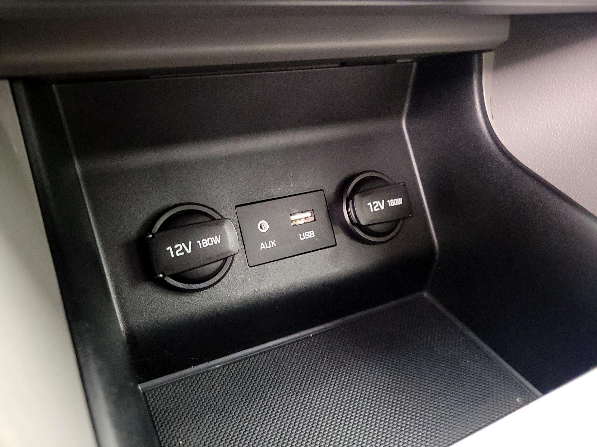 Thumbnail: 2019 Hyundai Elantra - 18