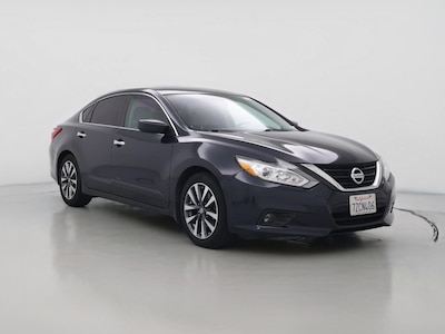 Blue 2017 Nissan Altima SV