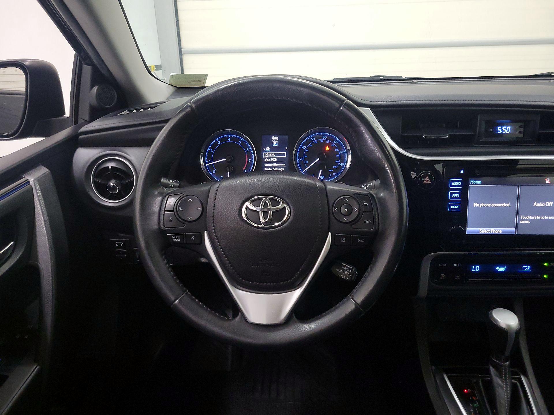 Thumbnail: 2017 Toyota Corolla - 10