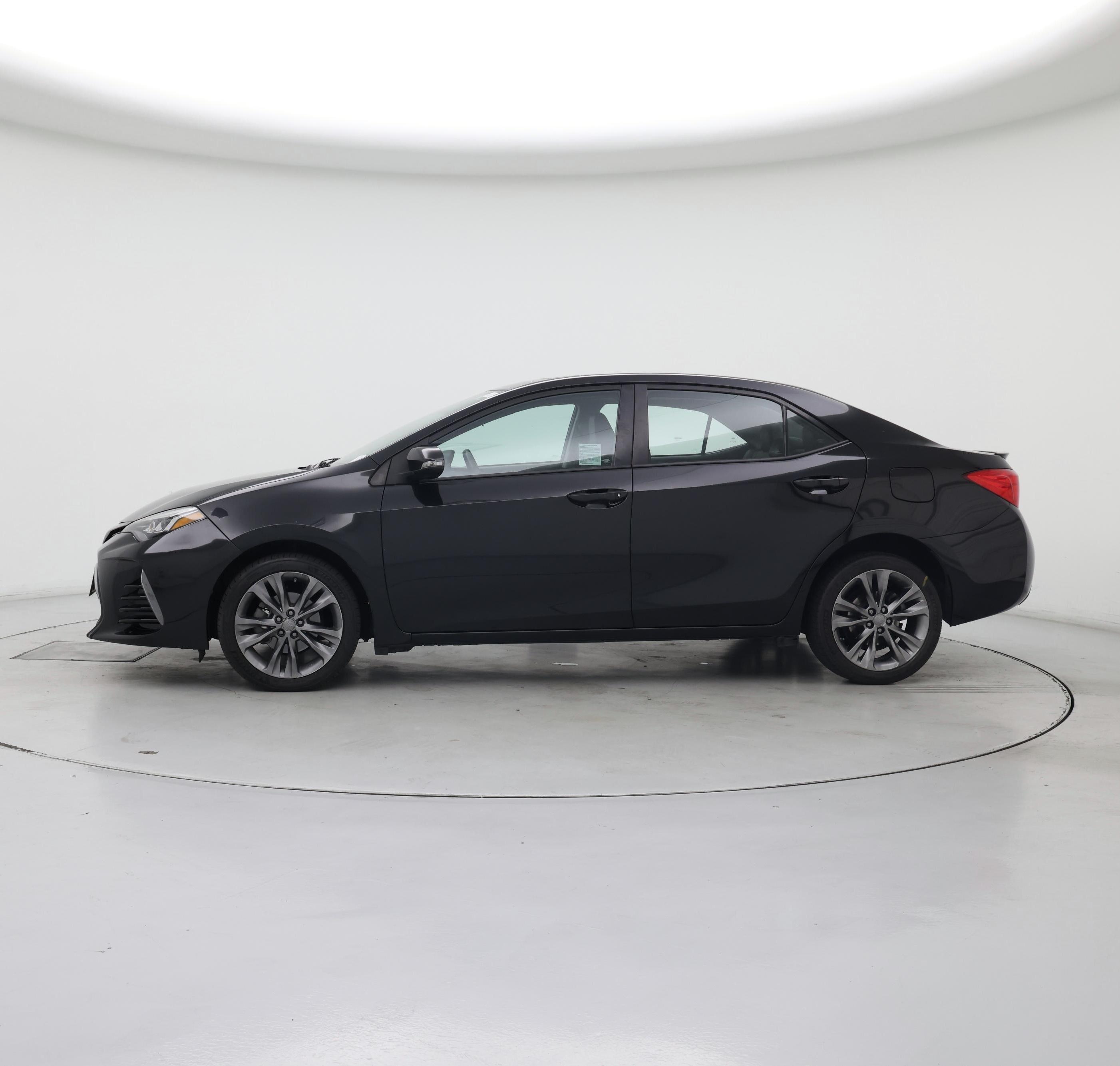 Thumbnail: 2017 Toyota Corolla - 3