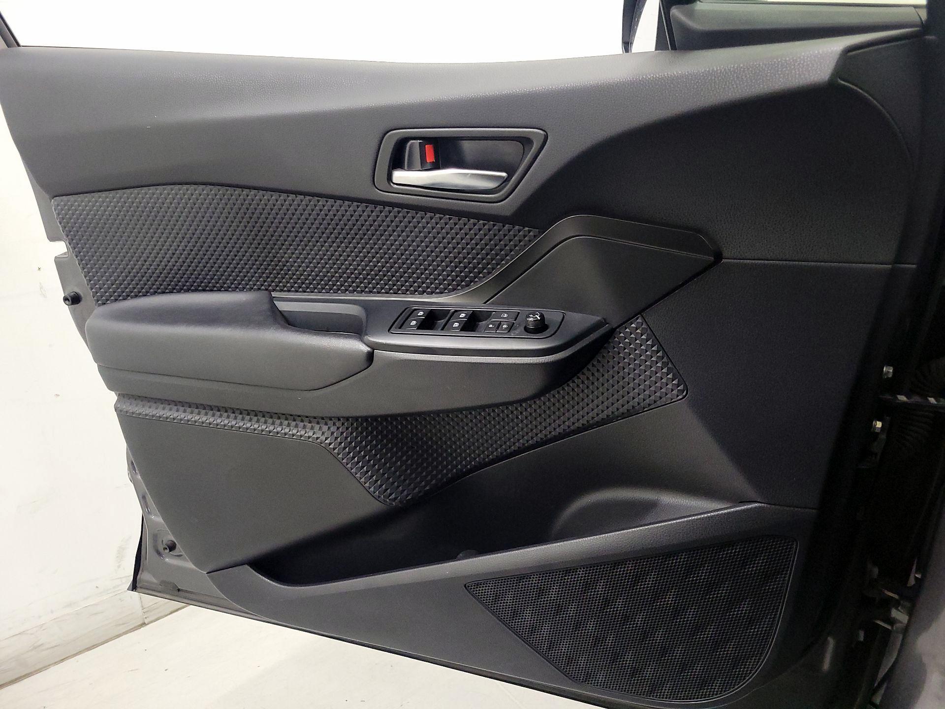 Thumbnail: 2019 Toyota C-HR - 12