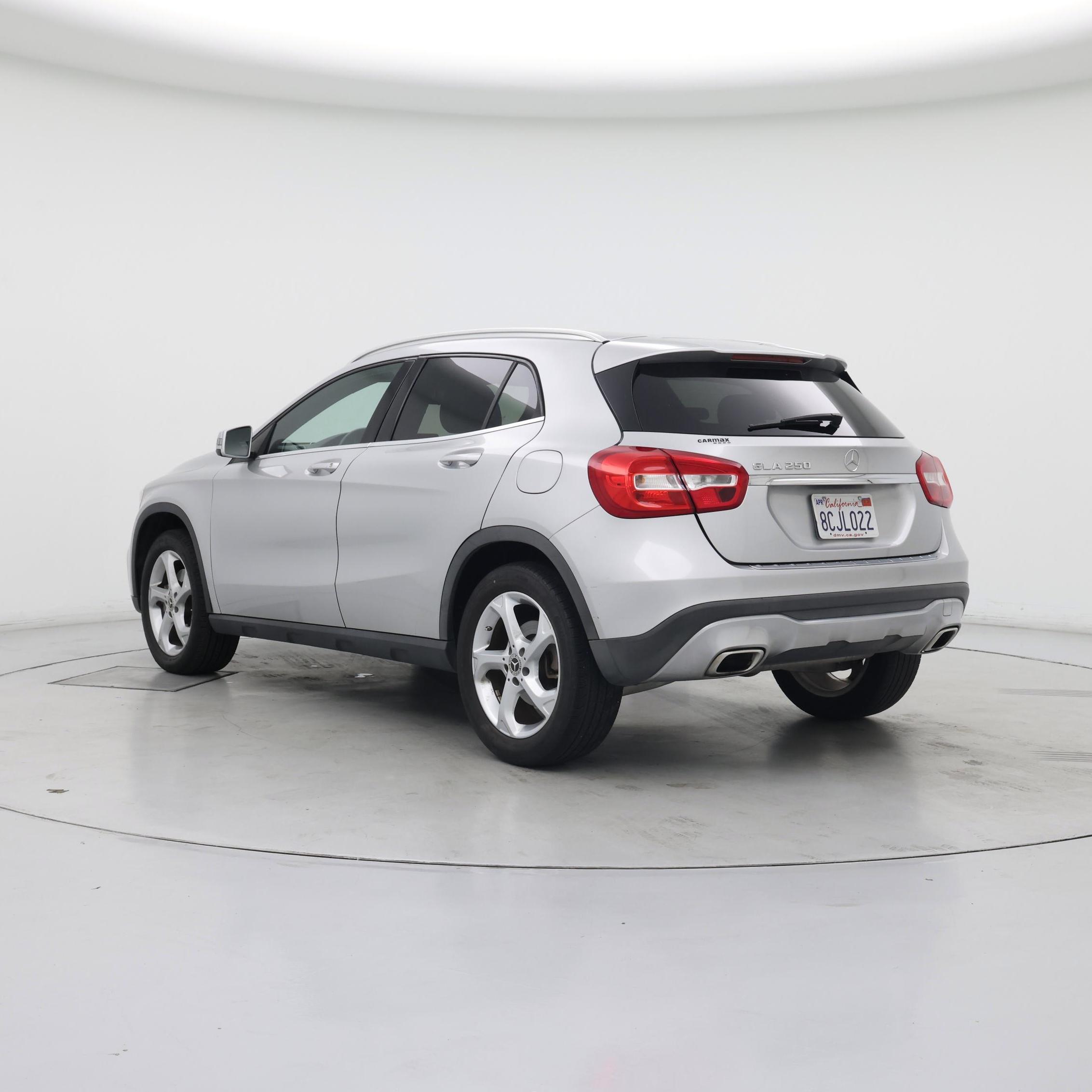 Thumbnail: 2018 Mercedes-Benz GLA - 2