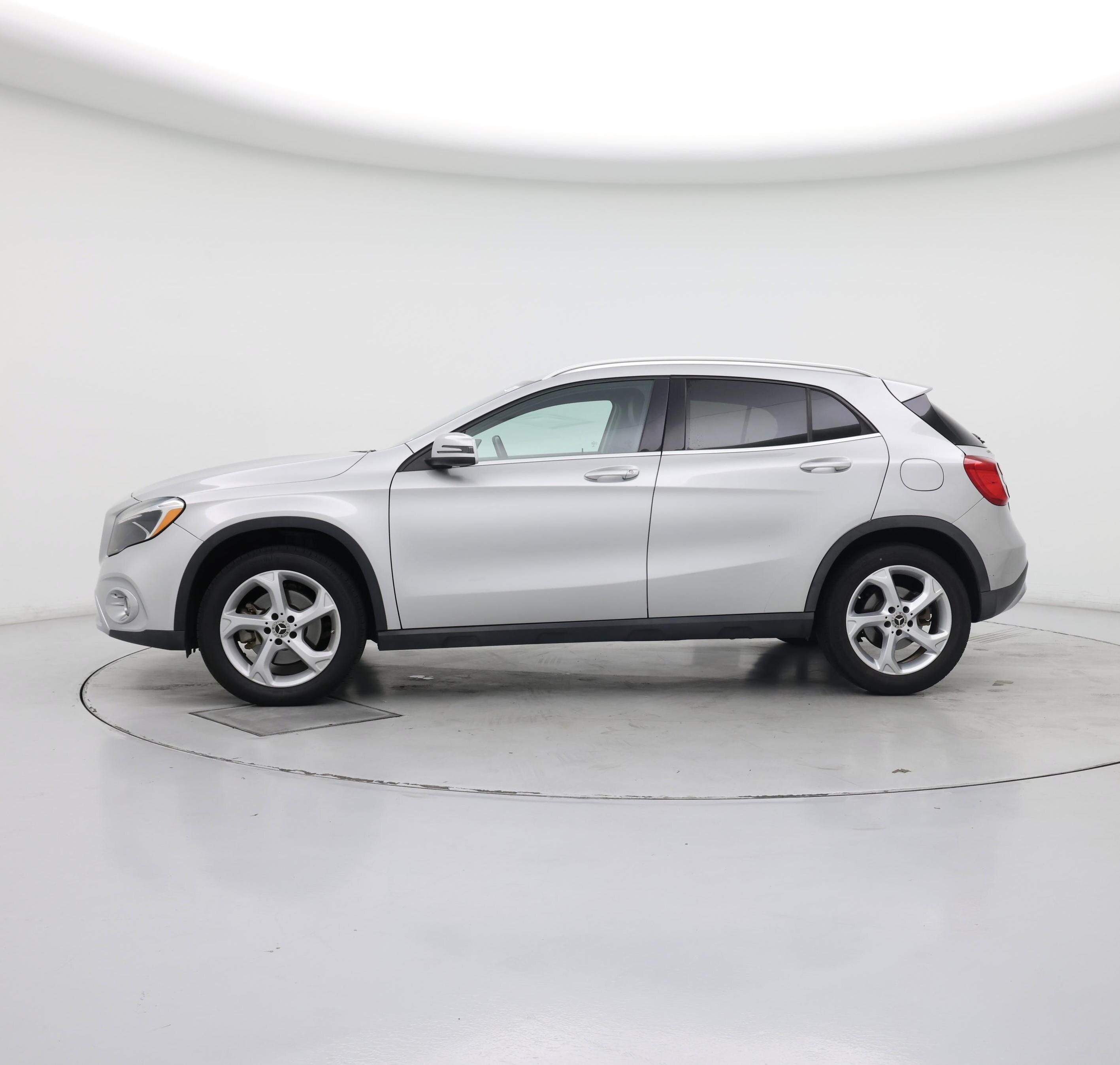 Thumbnail: 2018 Mercedes-Benz GLA - 3