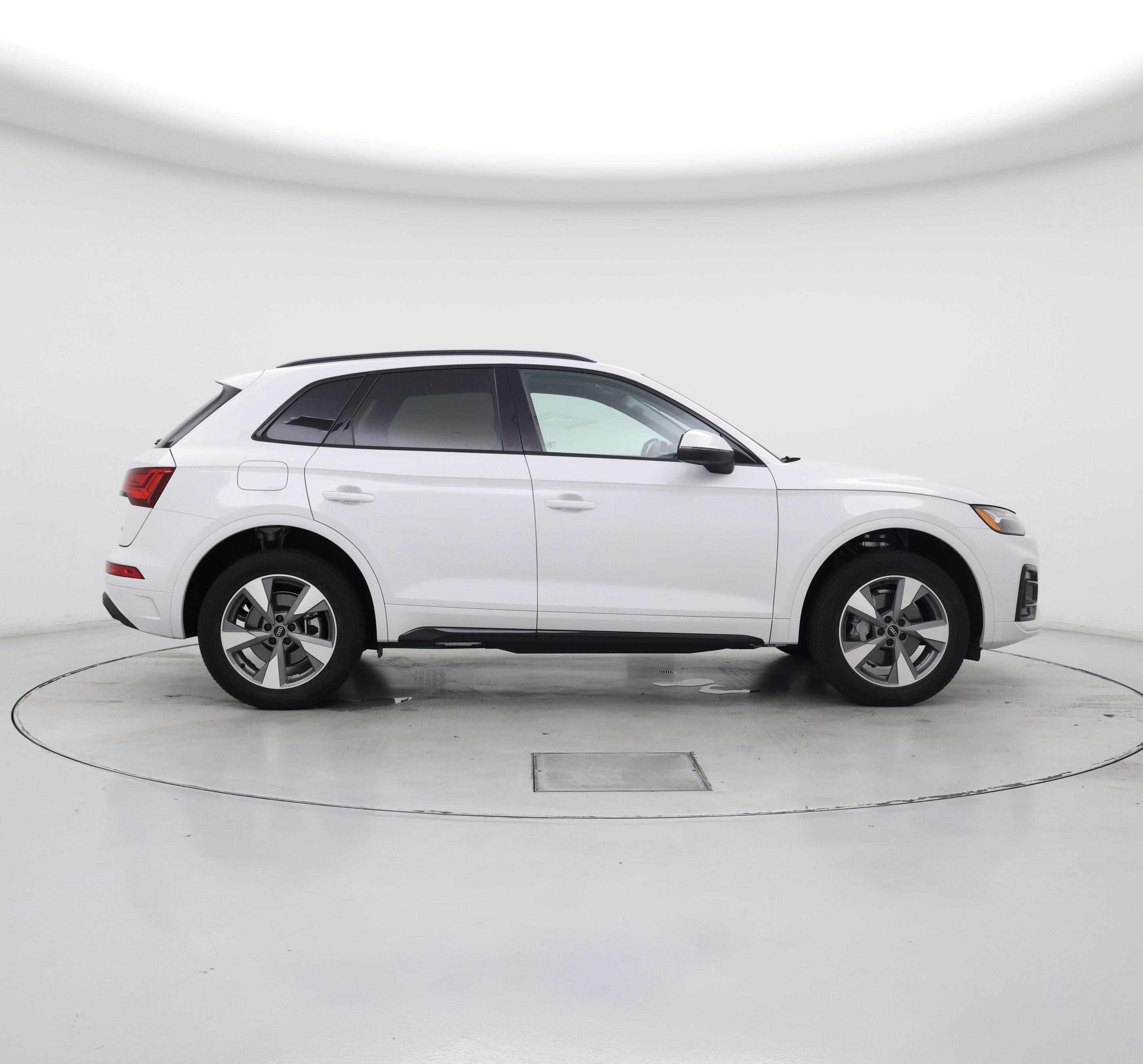 Thumbnail: 2024 Audi Q5 - 7