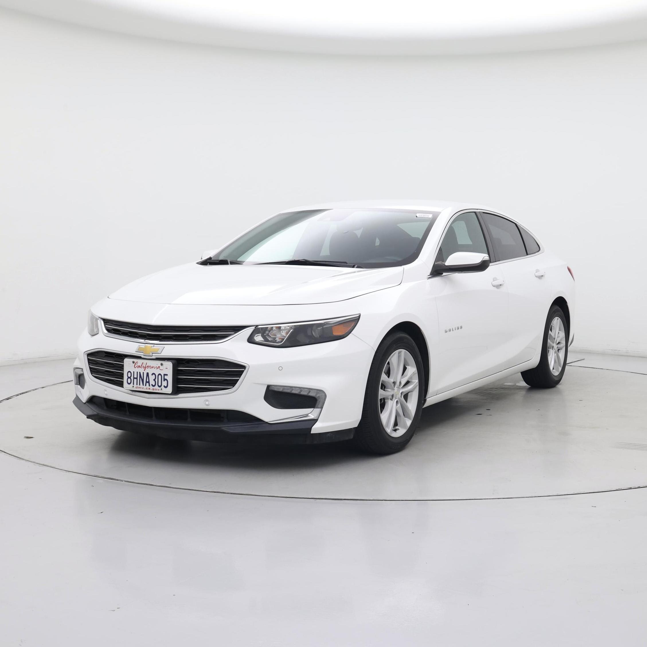 Thumbnail: 2018 Chevrolet Malibu - 4