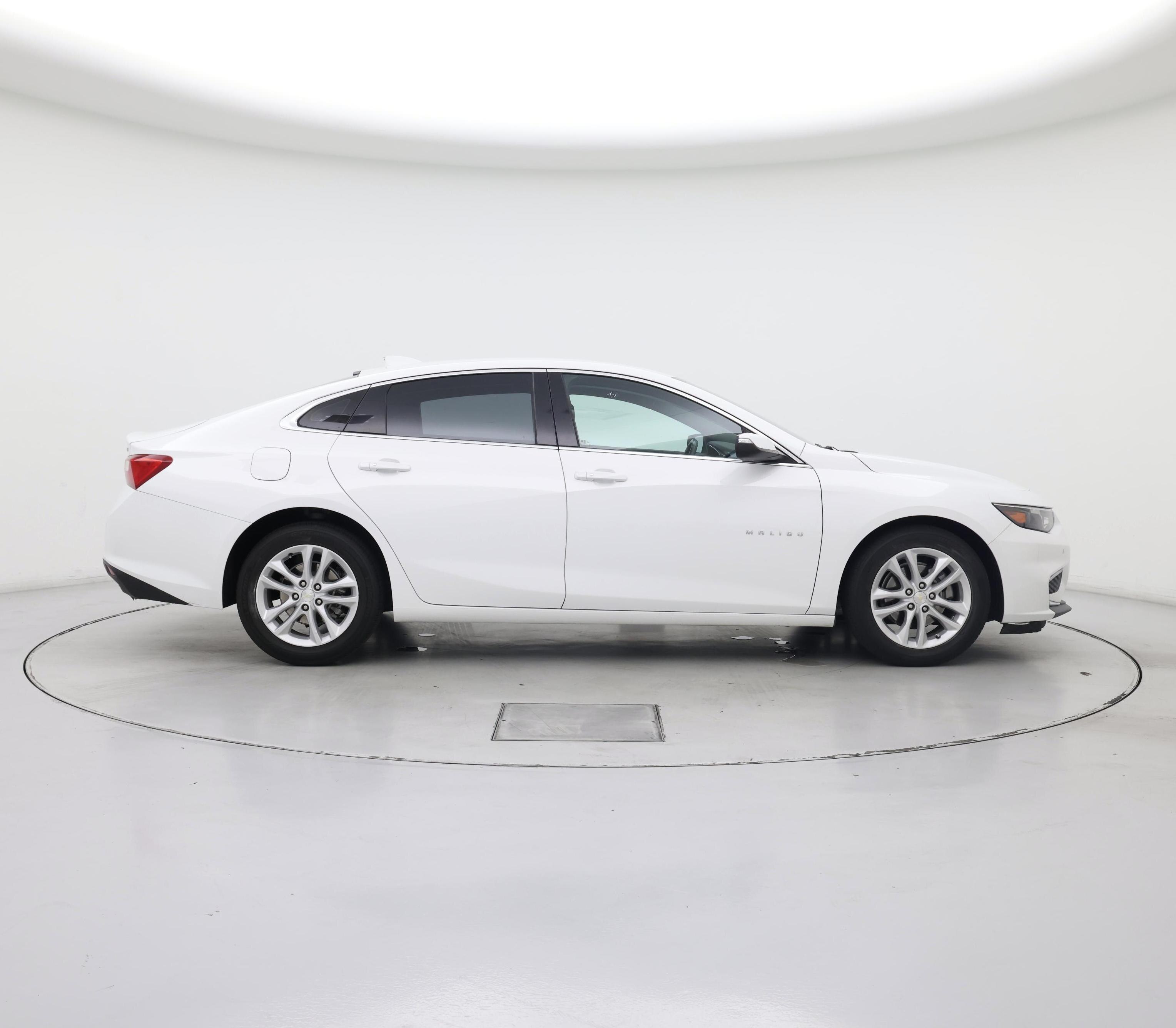 Thumbnail: 2018 Chevrolet Malibu - 7