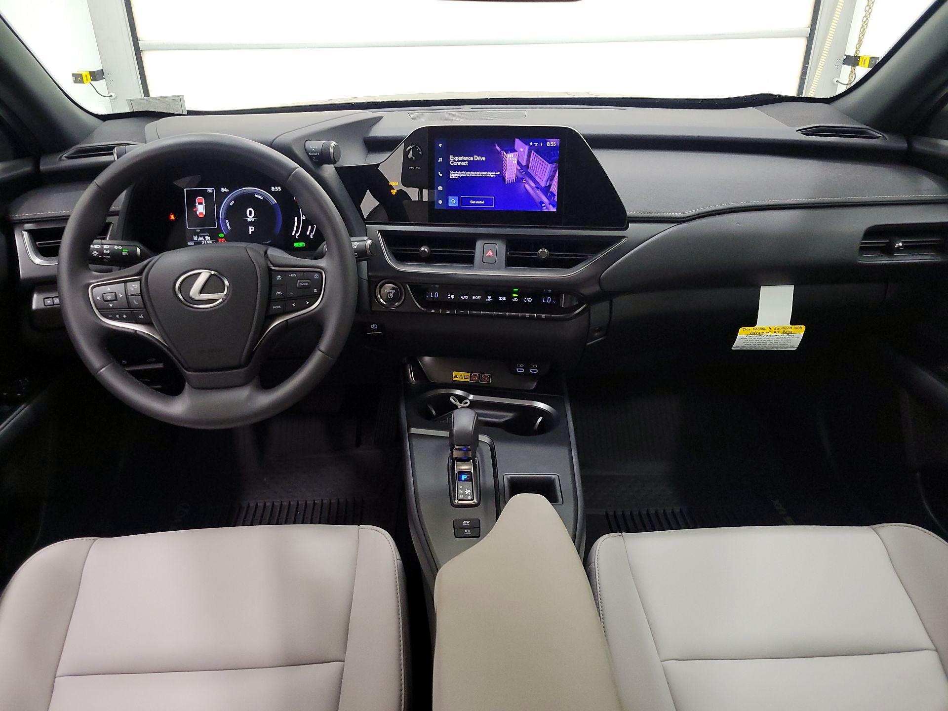 Thumbnail: 2025 Lexus UX - 9