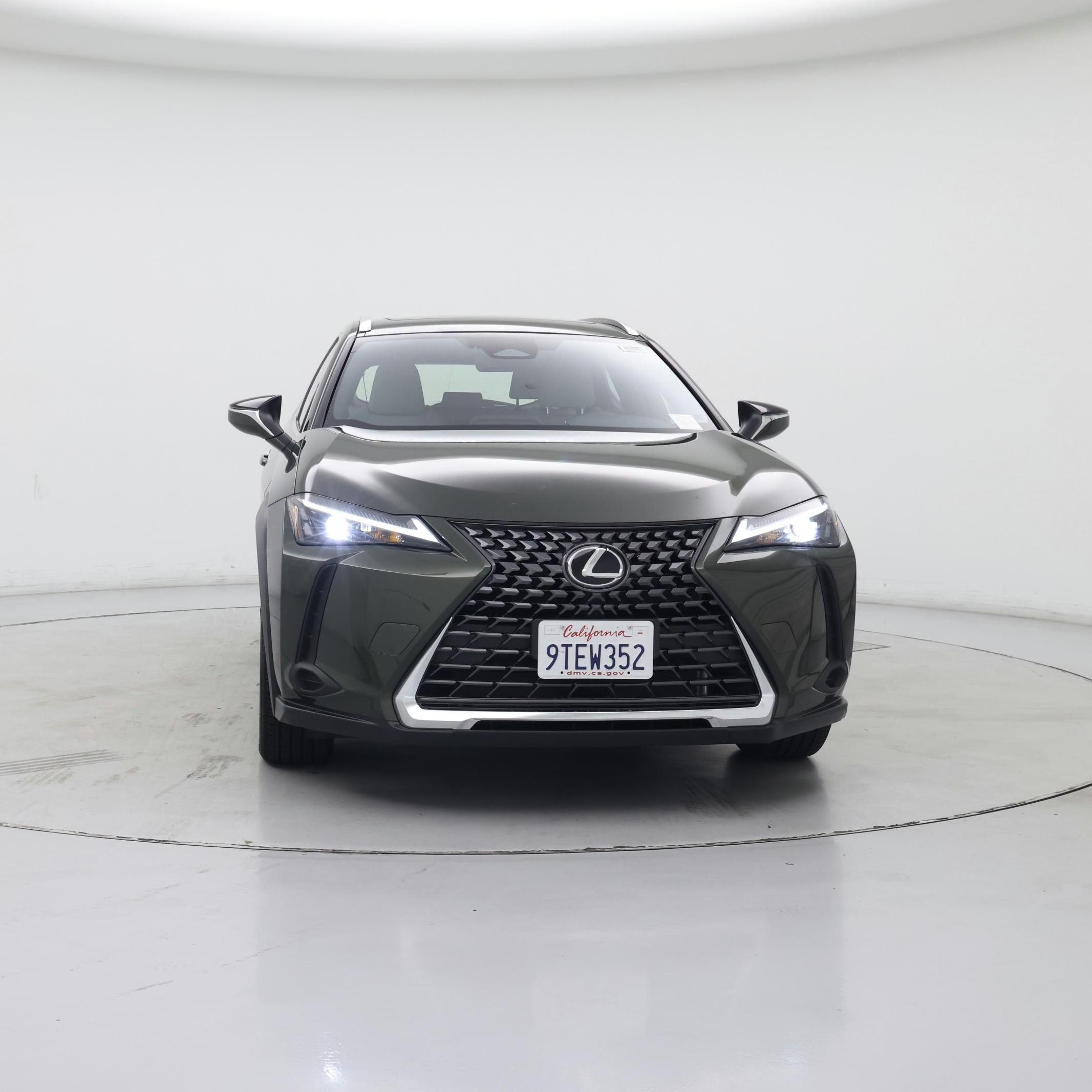 Thumbnail: 2025 Lexus UX - 5