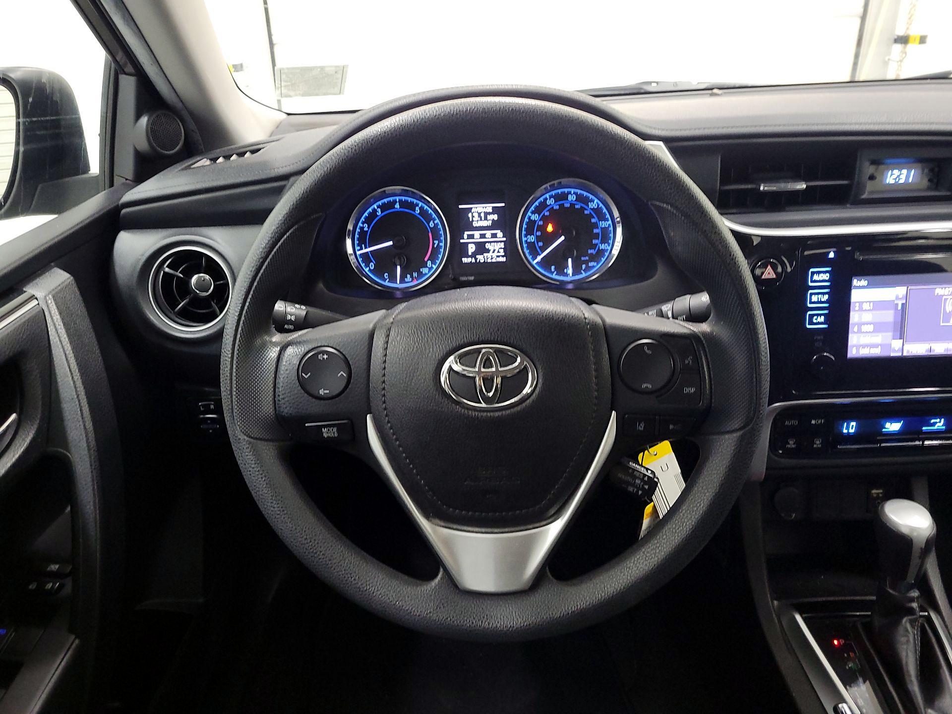 Thumbnail: 2019 Toyota Corolla - 10