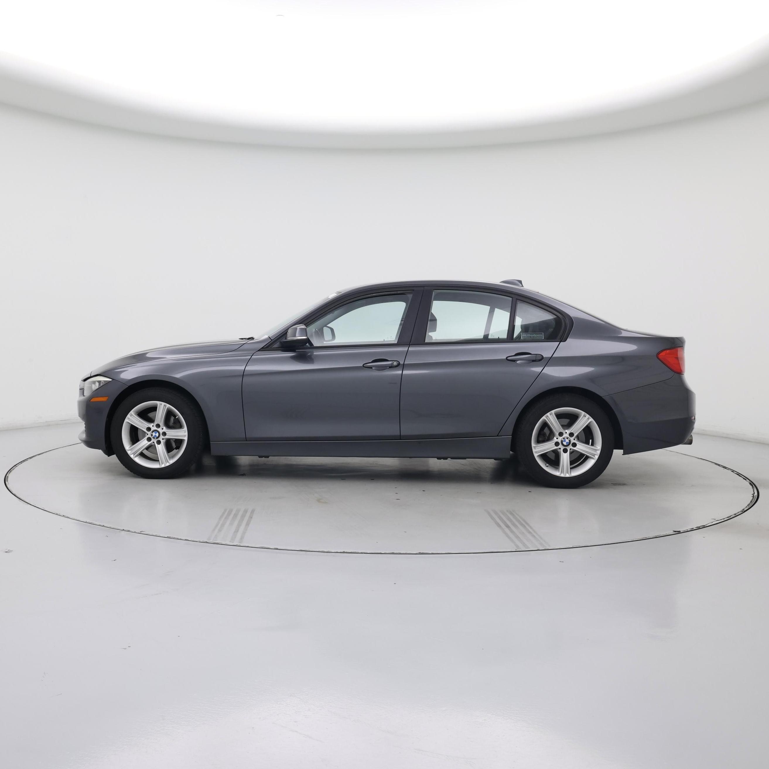 Thumbnail: 2015 BMW 3 Series - 3