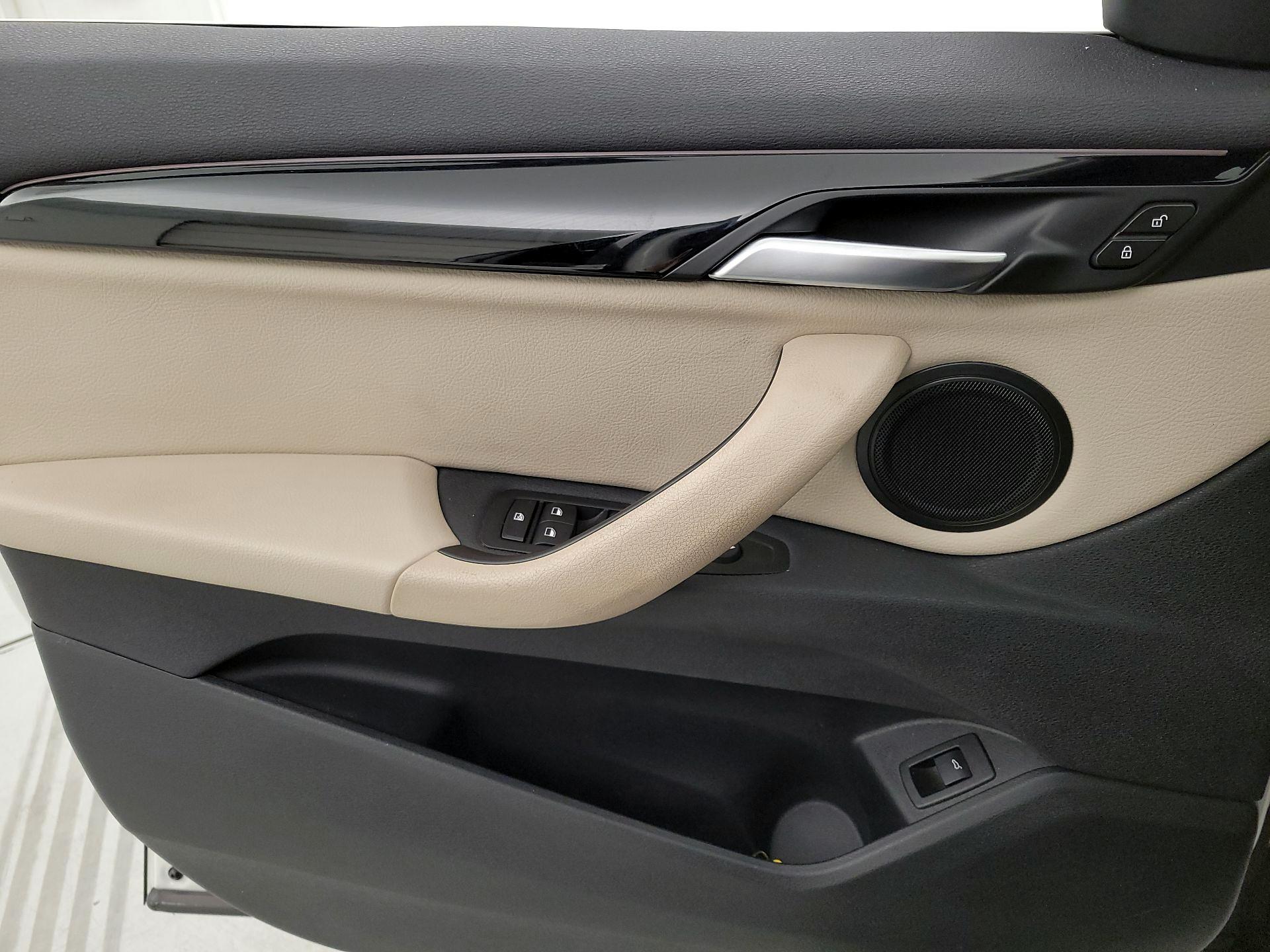 Thumbnail: 2019 BMW X1 - 12