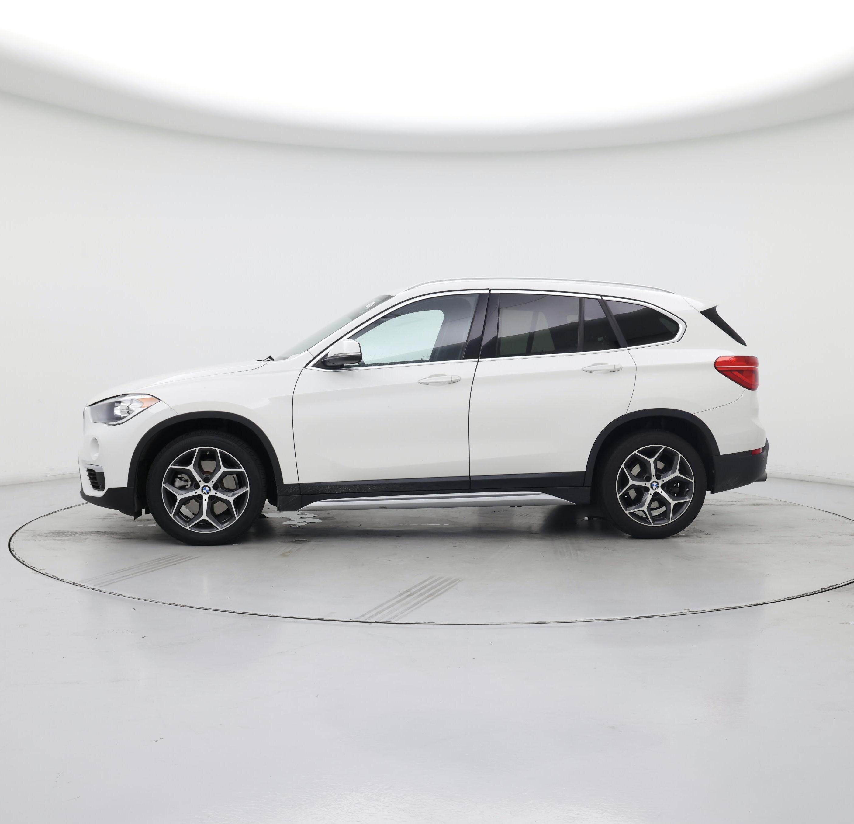 Thumbnail: 2019 BMW X1 - 3