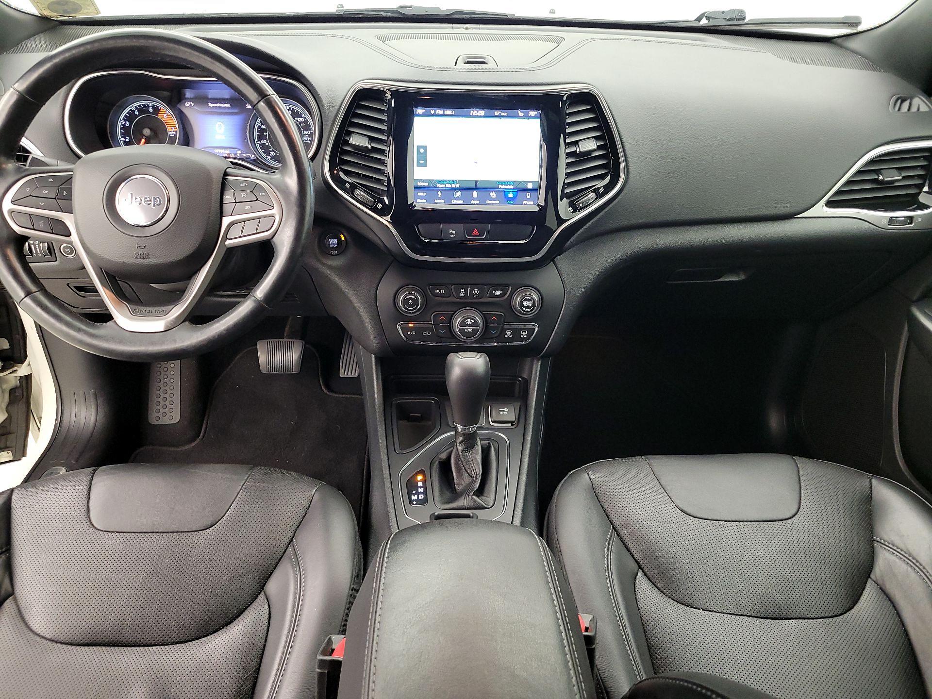 Thumbnail: 2019 Jeep Cherokee - 9