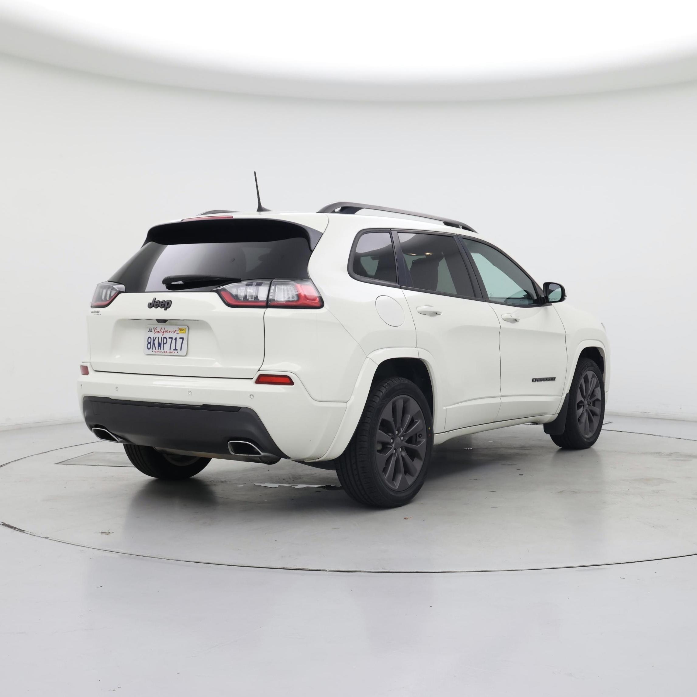 Thumbnail: 2019 Jeep Cherokee - 8
