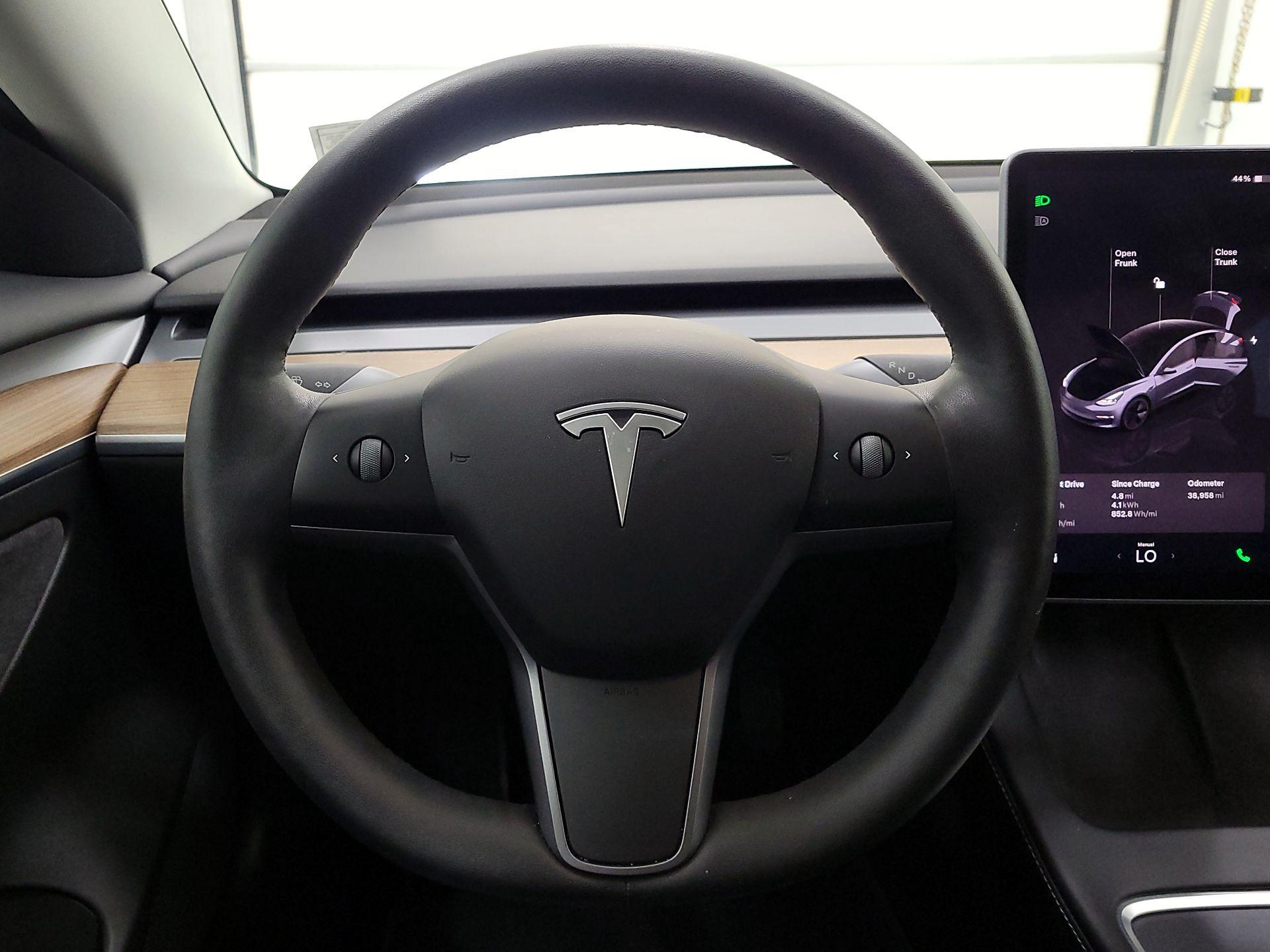 Thumbnail: 2022 Tesla Model 3 - 10