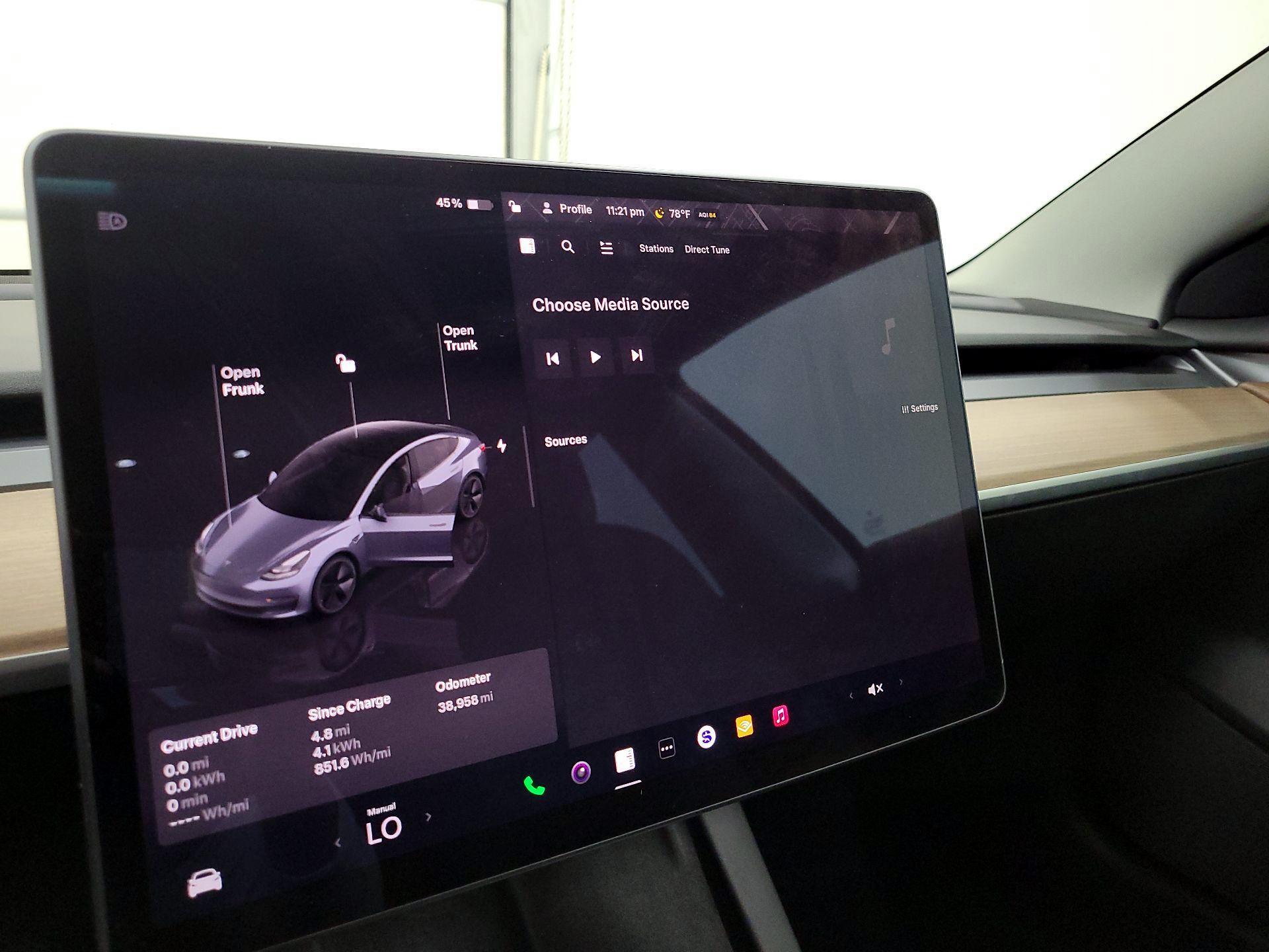 Thumbnail: 2022 Tesla Model 3 - 15