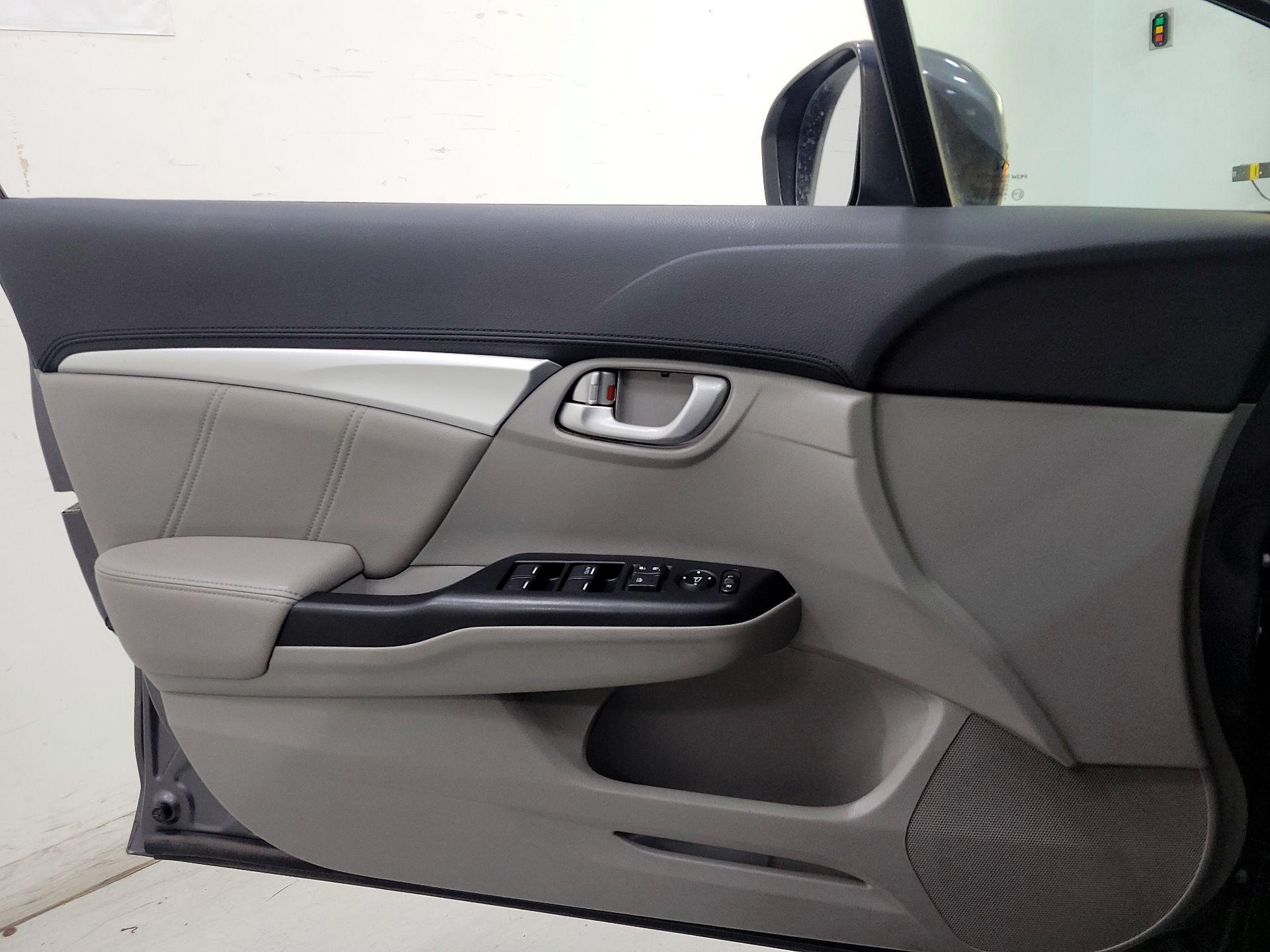 Thumbnail: 2015 Honda Civic - 12