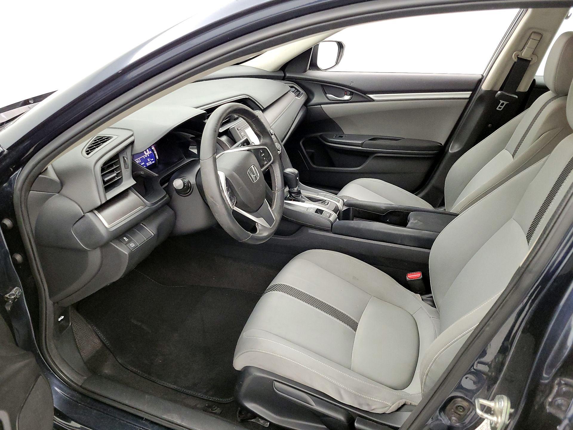 Thumbnail: 2016 Honda Civic - 11