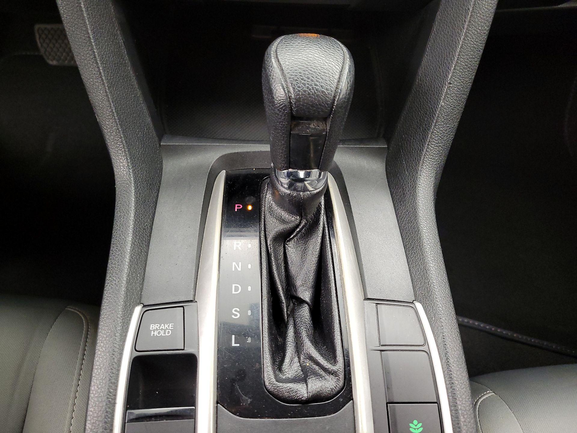 Thumbnail: 2016 Honda Civic - 16
