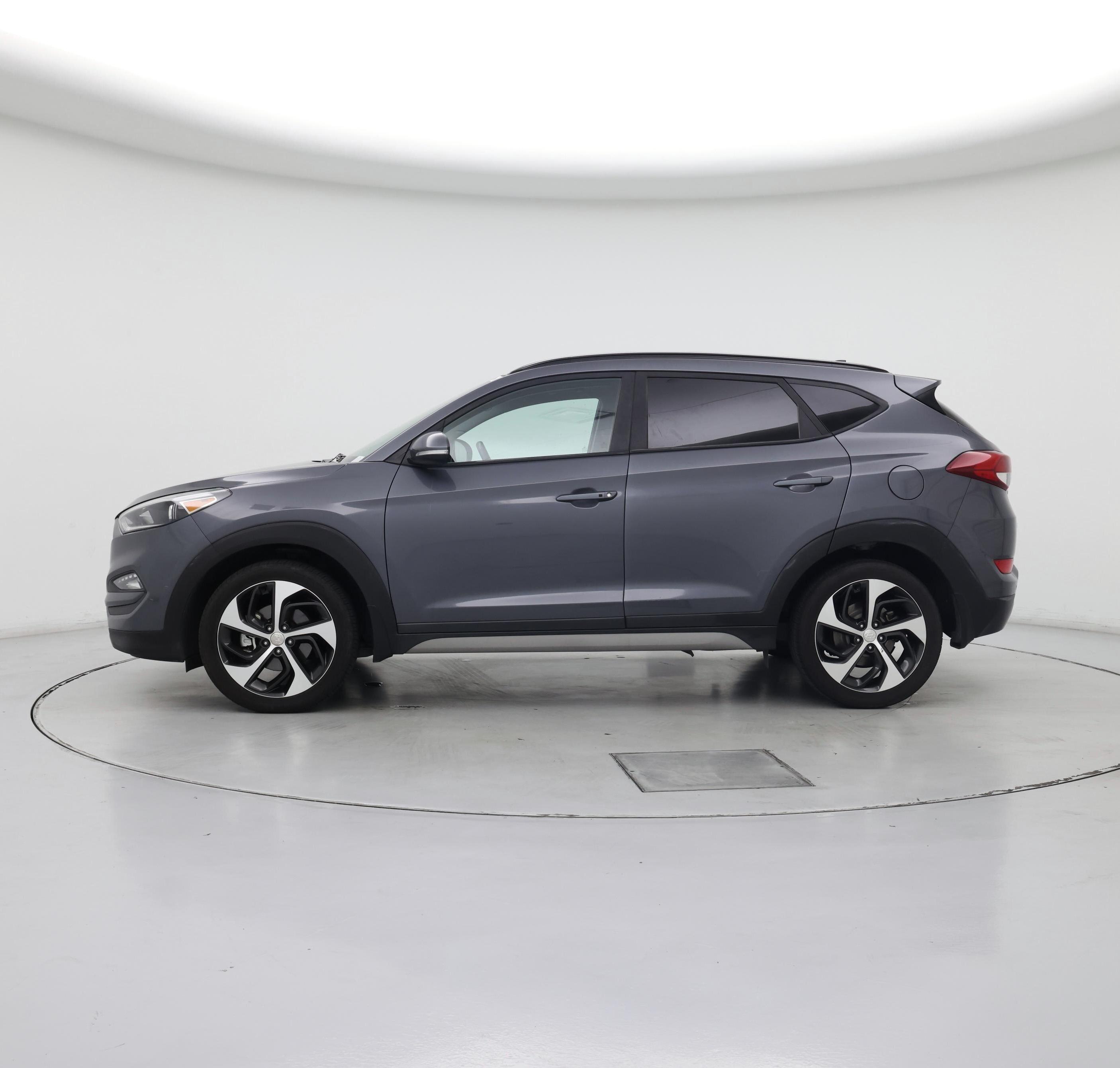 Thumbnail: 2018 Hyundai Tucson - 3