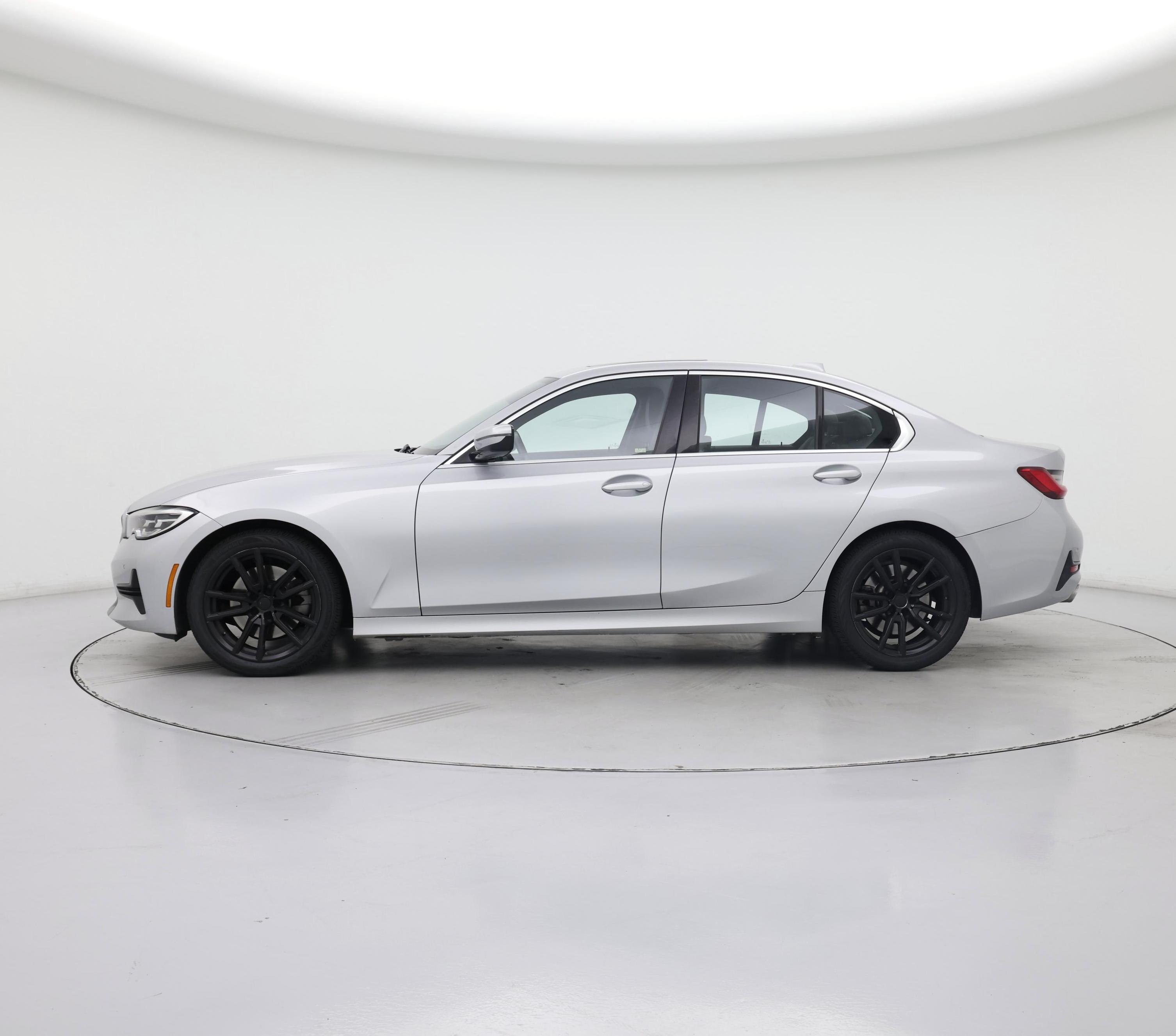 Thumbnail: 2019 BMW 3 Series - 3